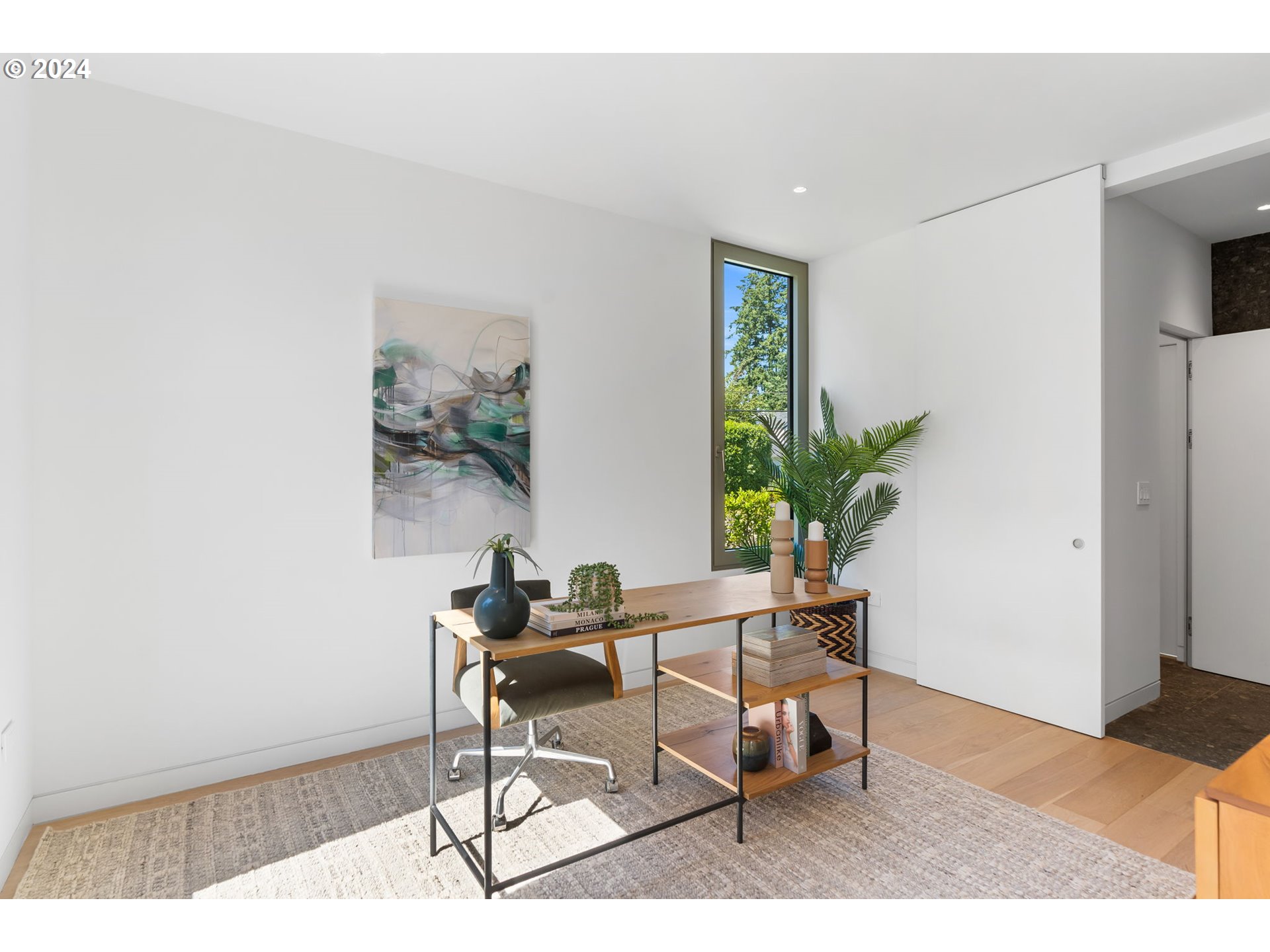 948 S PALATINE HILL RD