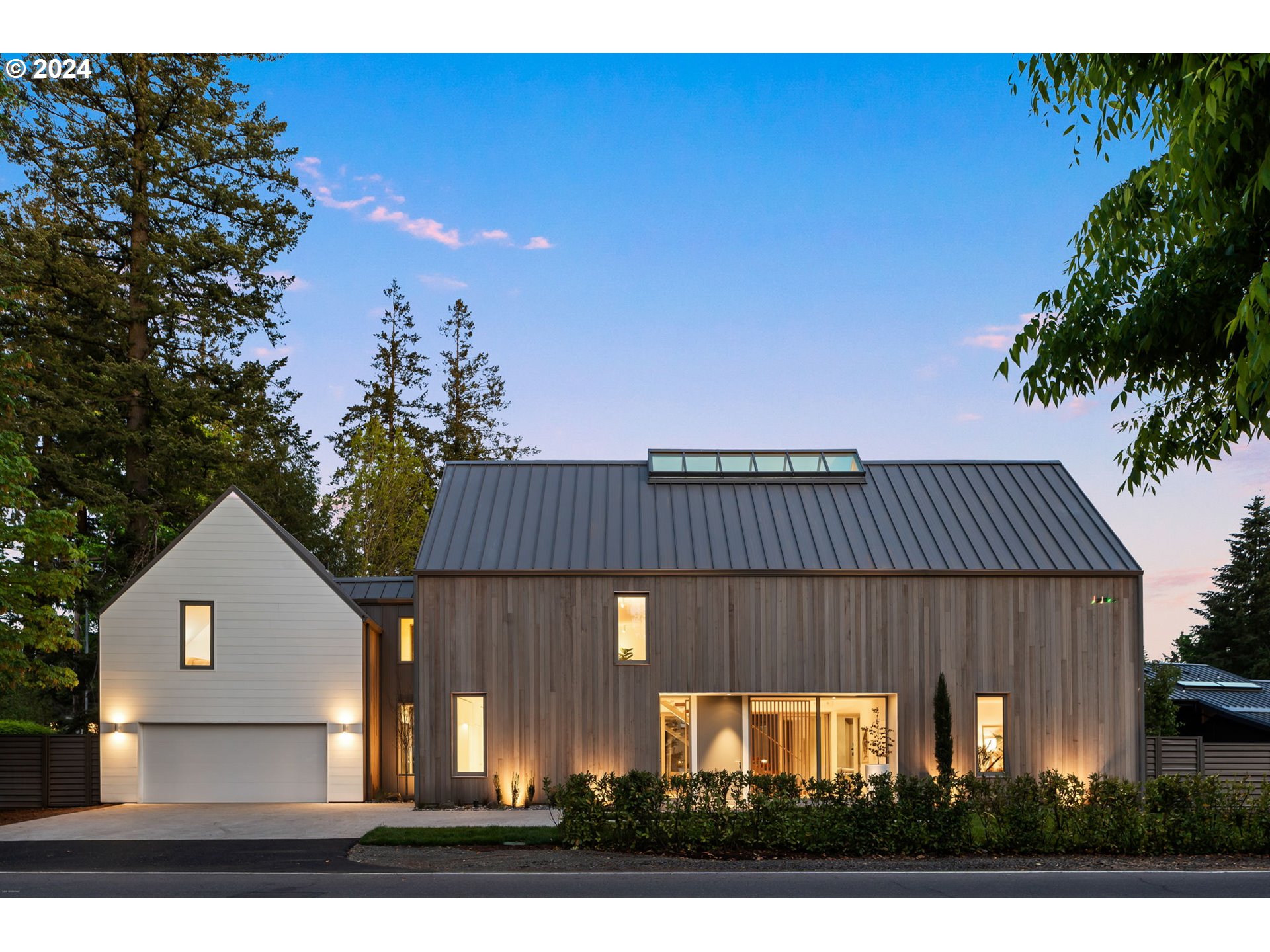 948 S PALATINE HILL RD