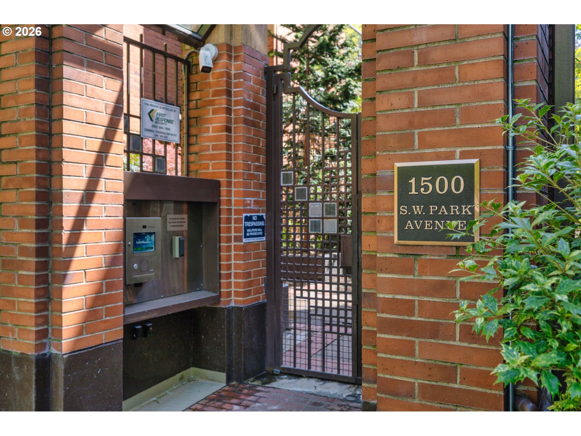 1500 SW PARK AVE 429