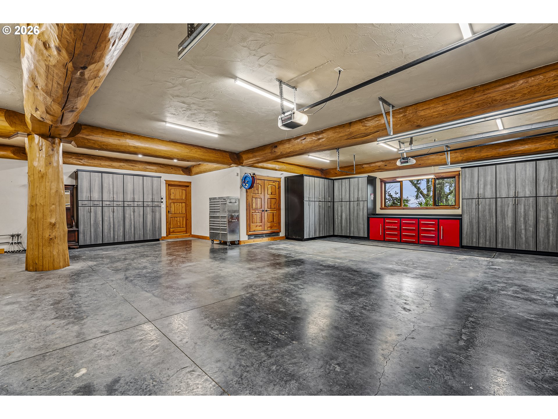 500 WESTRIDGE LN