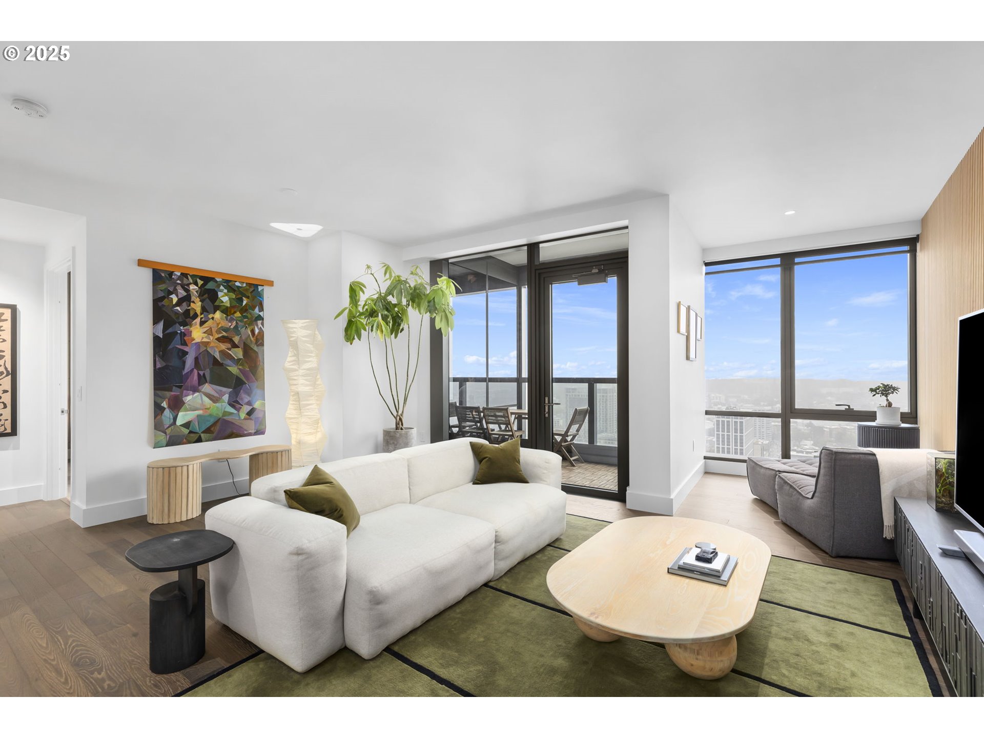 550 SW 10TH AVE 3003