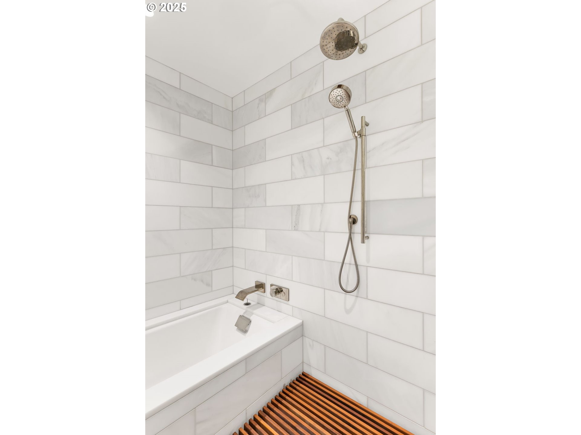 550 SW 10TH AVE 3003