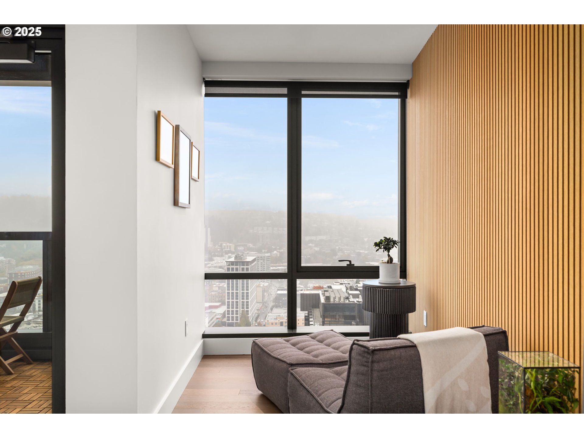 550 SW 10TH AVE 3003