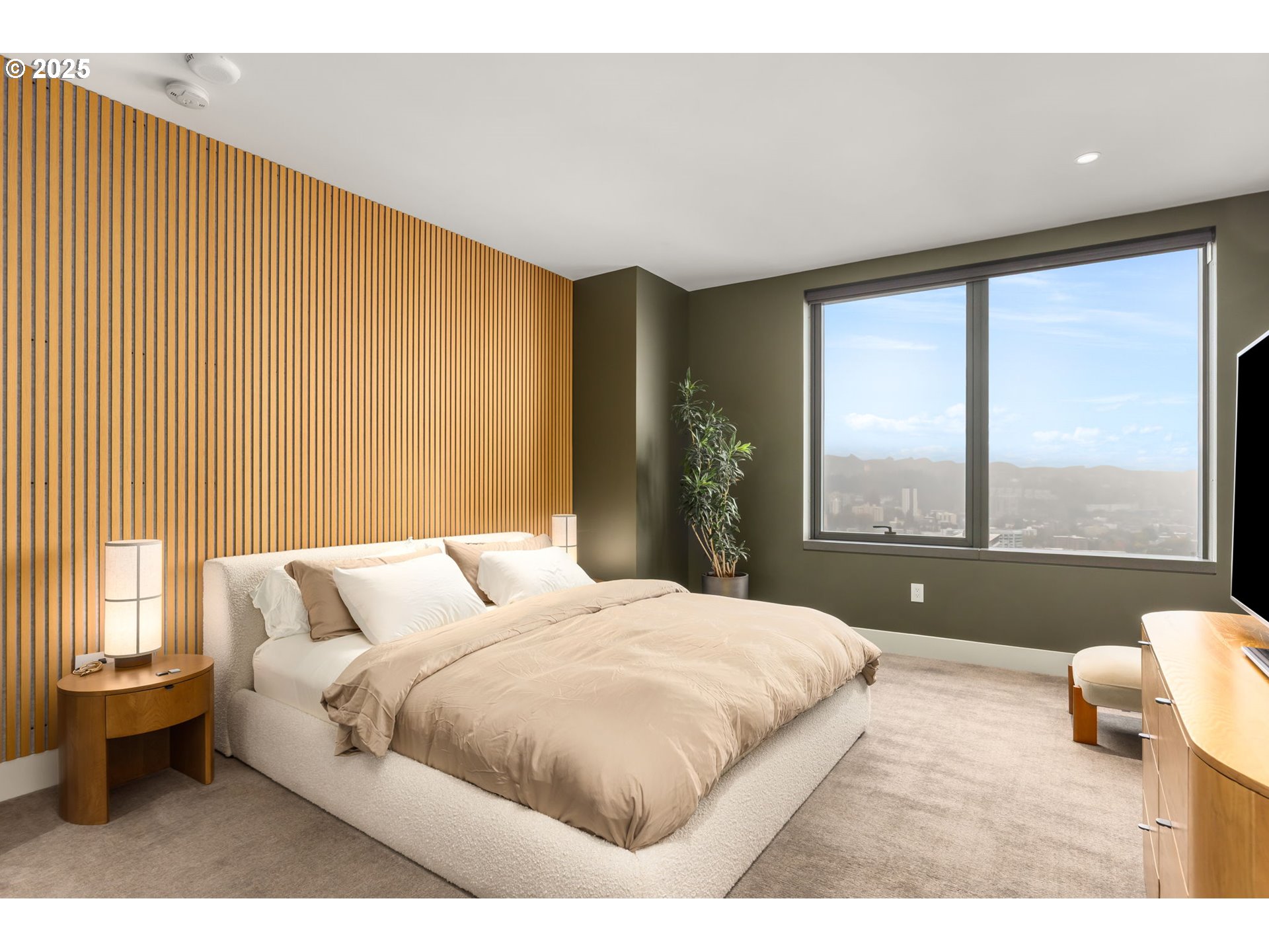 550 SW 10TH AVE 3003