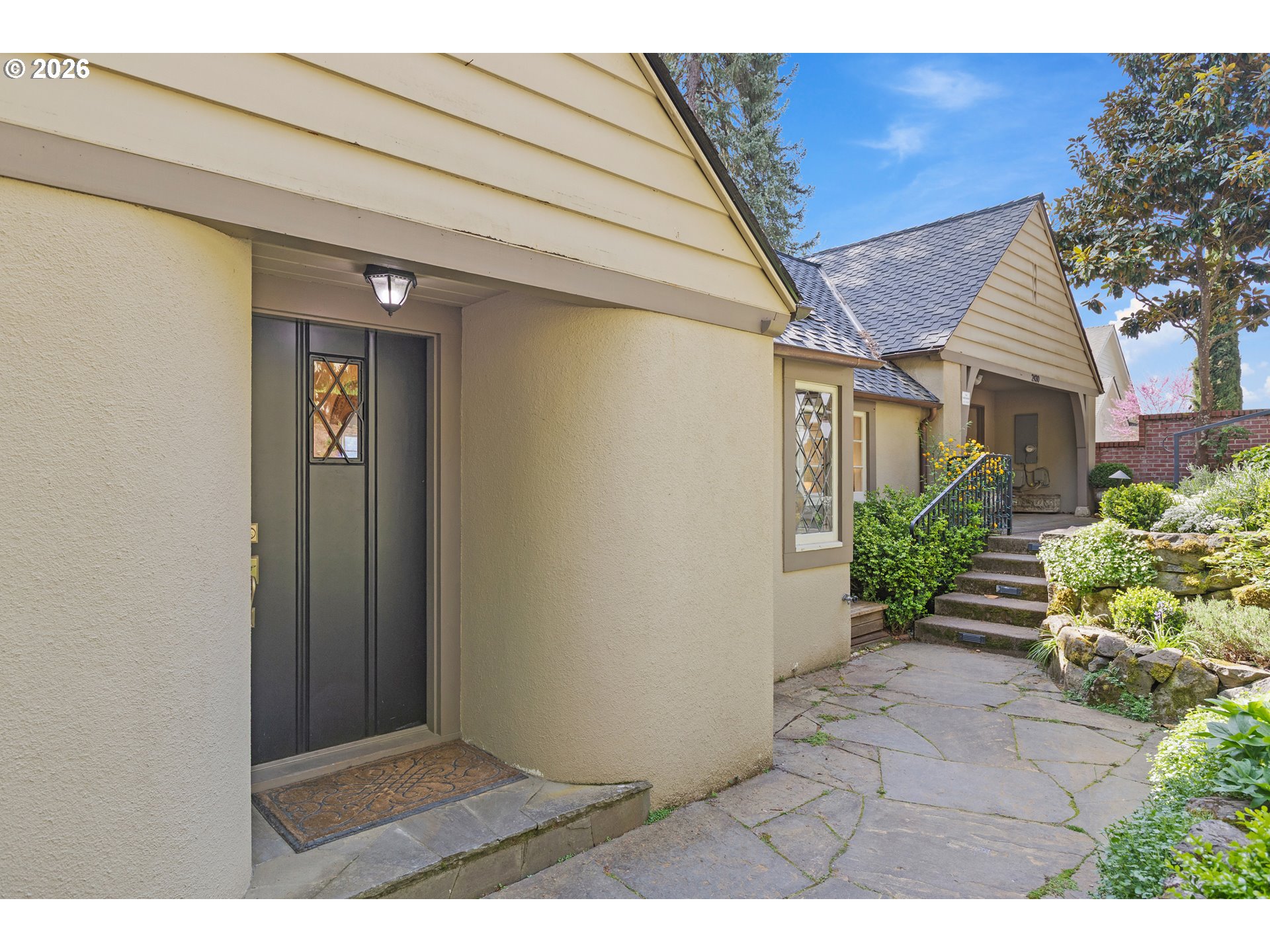 2430 SUMMIT CT