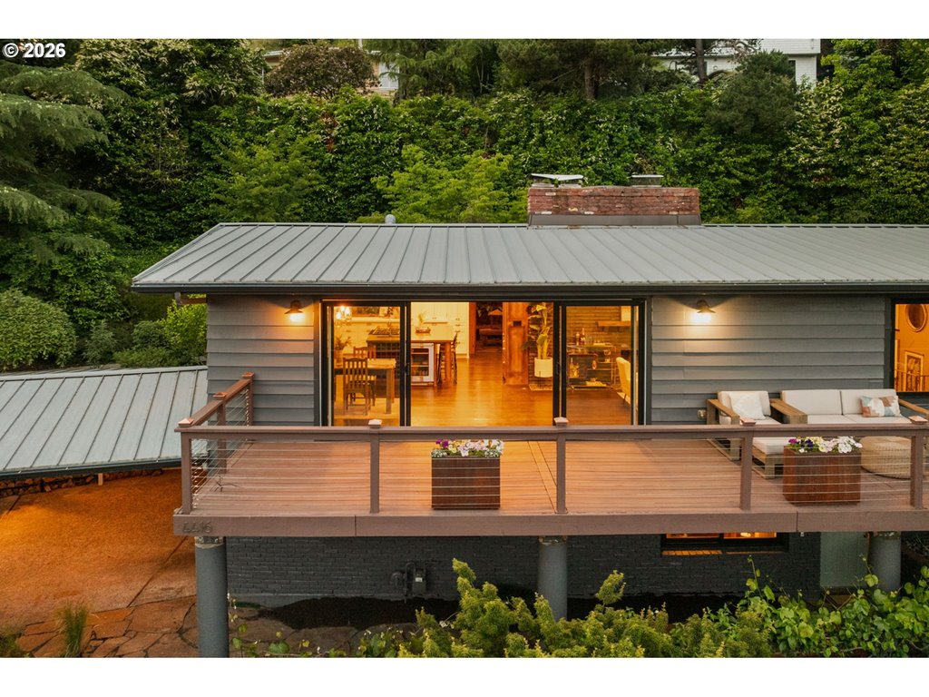 4416 SW CHESAPEAK AVE
