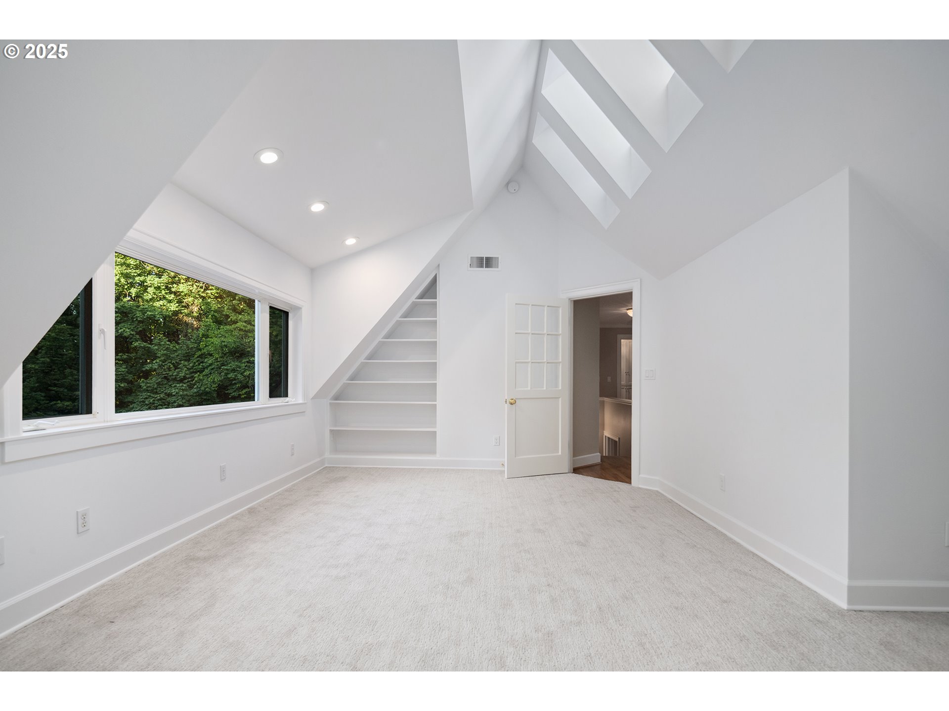 3505 SW BEAVERTON AVE