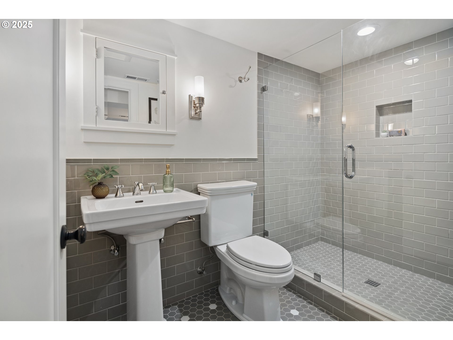 3505 SW BEAVERTON AVE