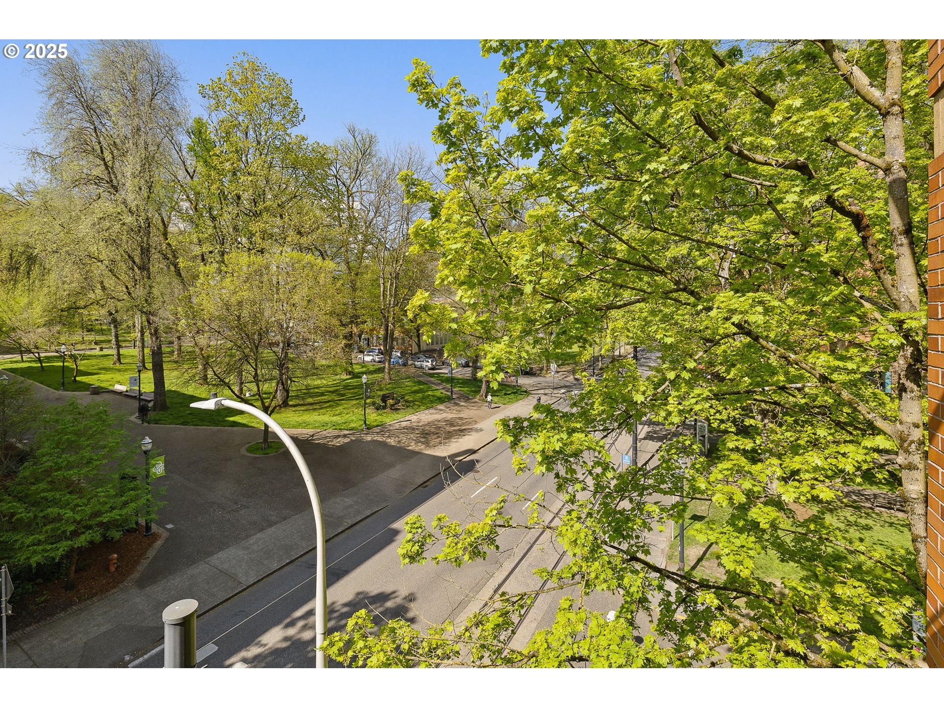 1500 SW PARK AVE 429