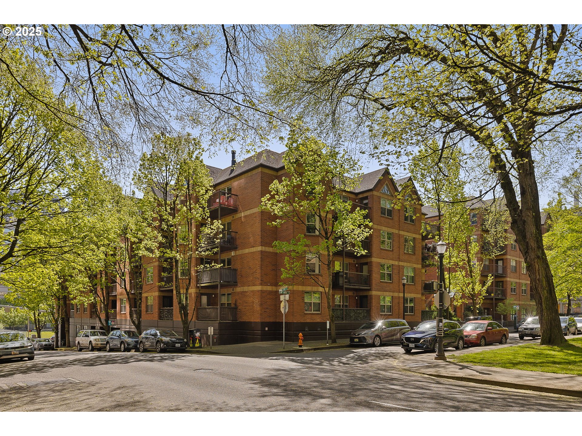 1500 SW PARK AVE 429