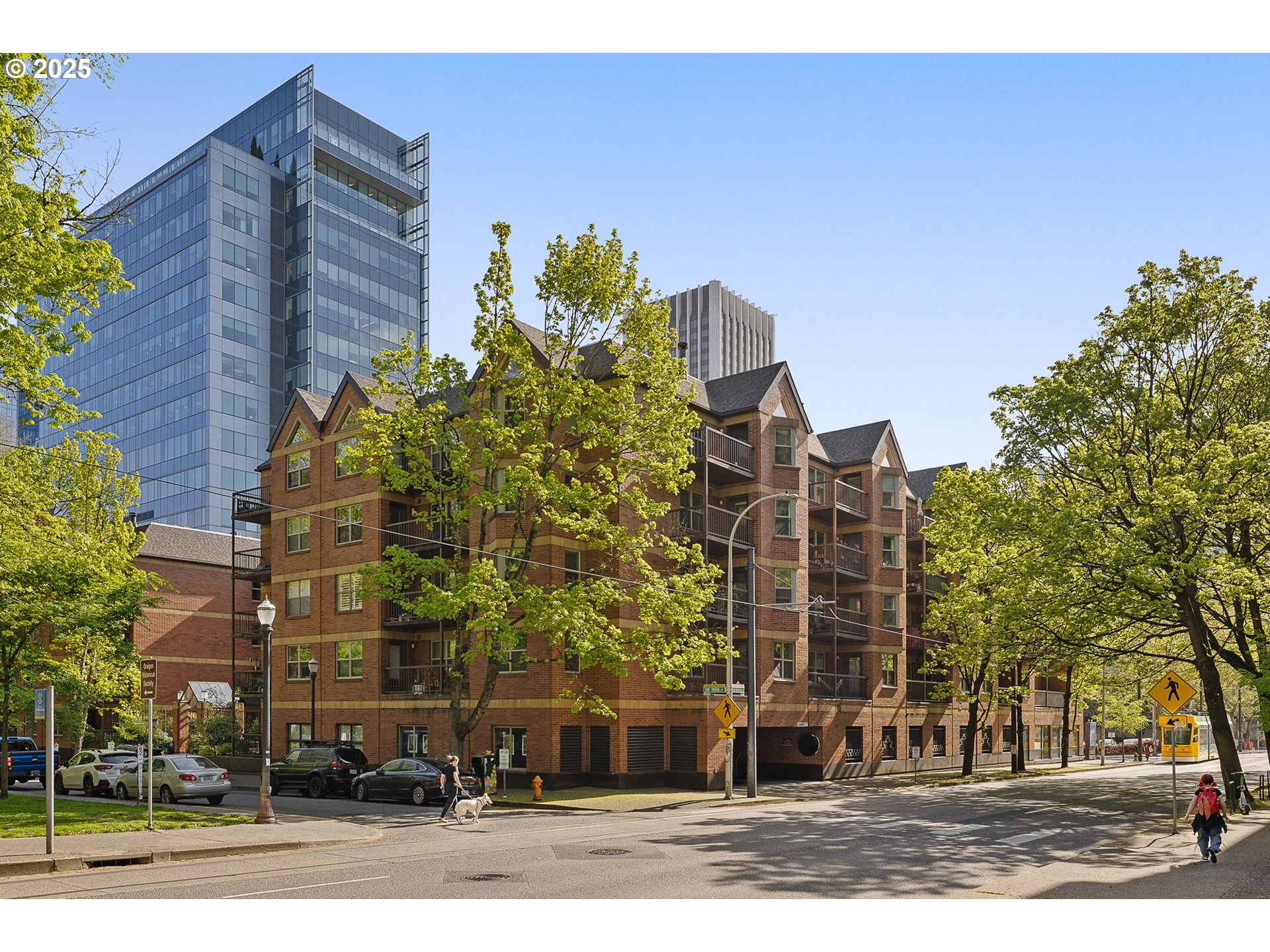 1500 SW PARK AVE 429