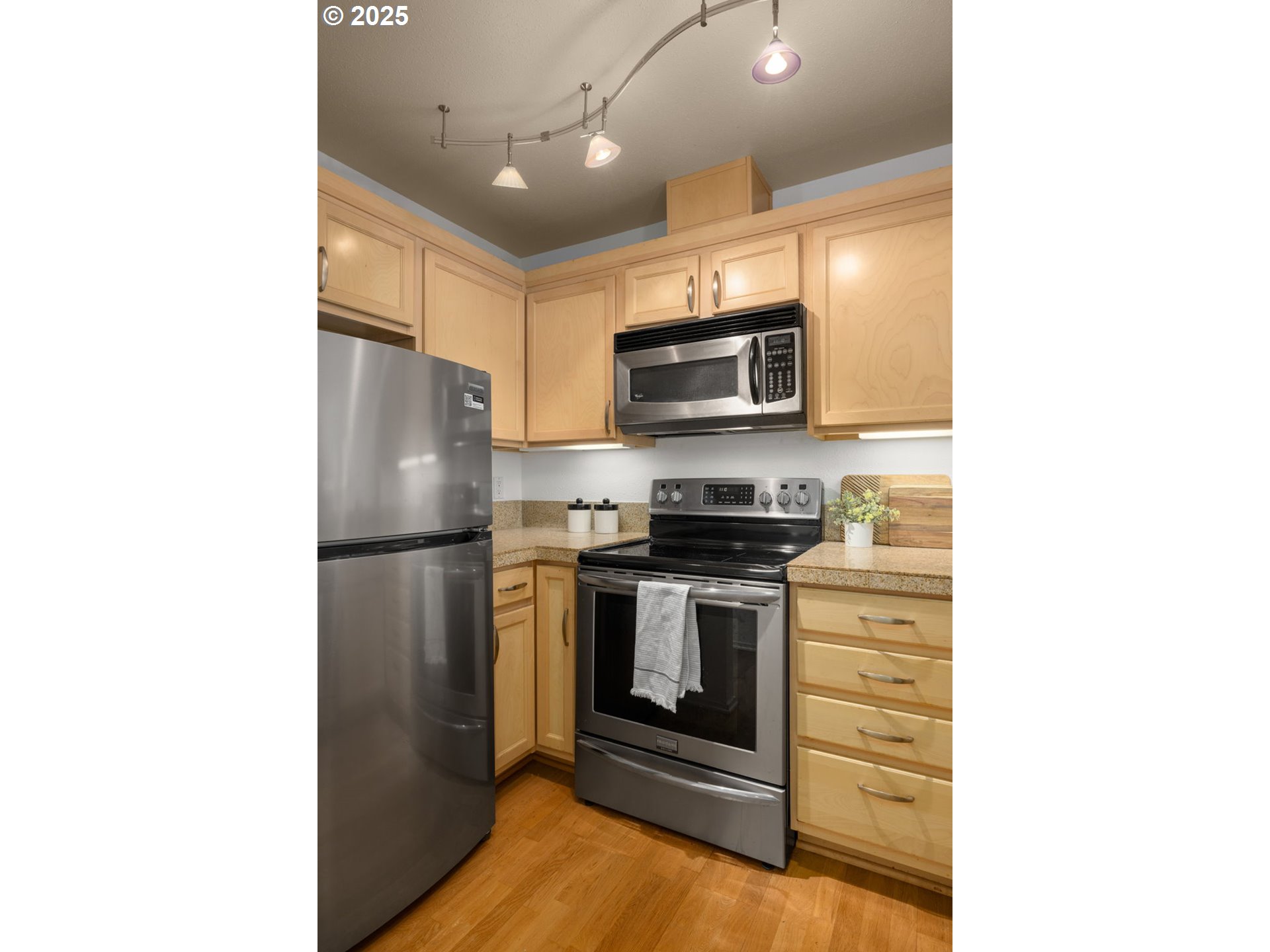 1500 SW PARK AVE 429