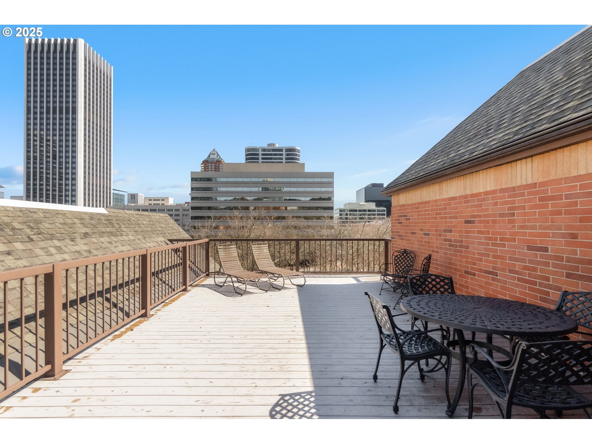 1500 SW PARK AVE 429