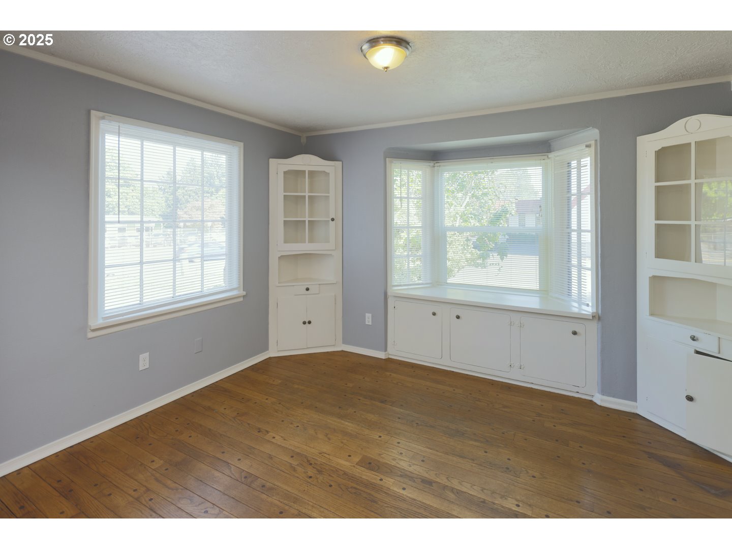 5160 NE COLUMBIA BLVD