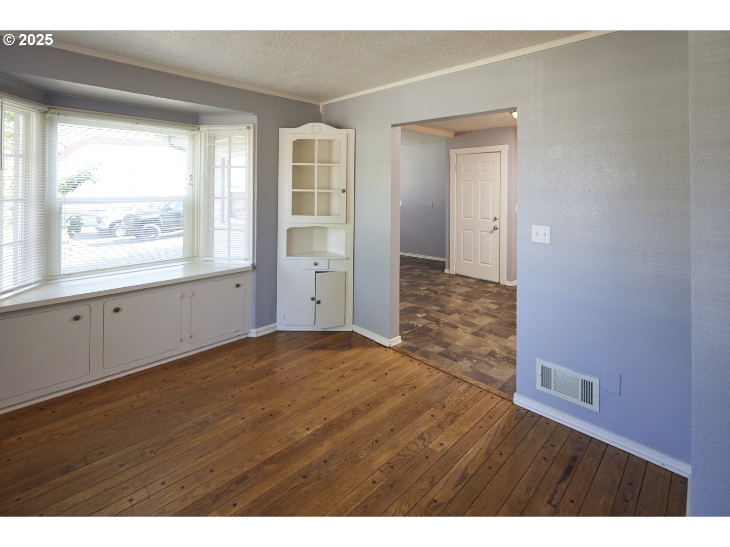 5160 NE COLUMBIA BLVD