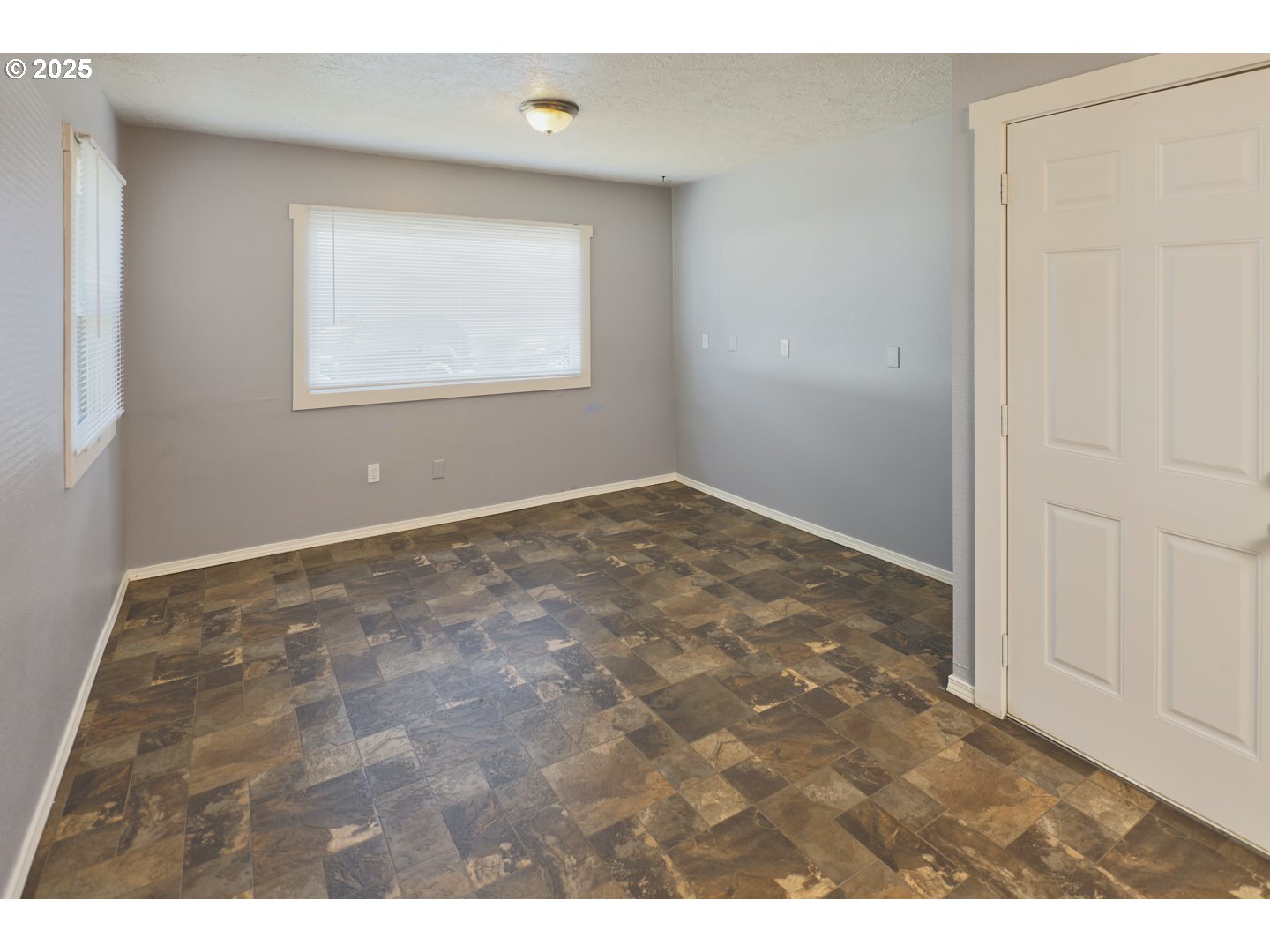 5160 NE COLUMBIA BLVD