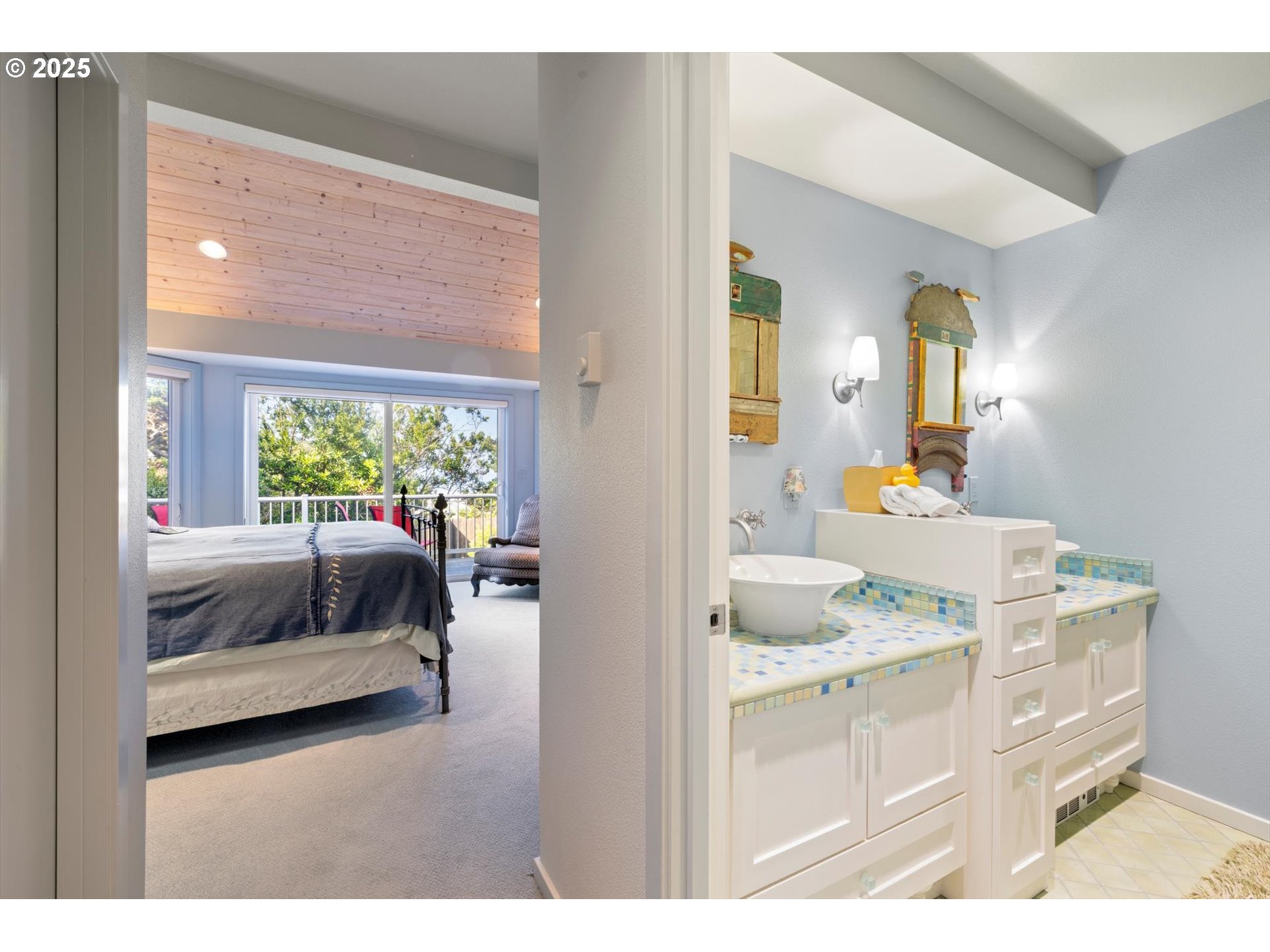 7088 NW PACIFIC COAST HWY