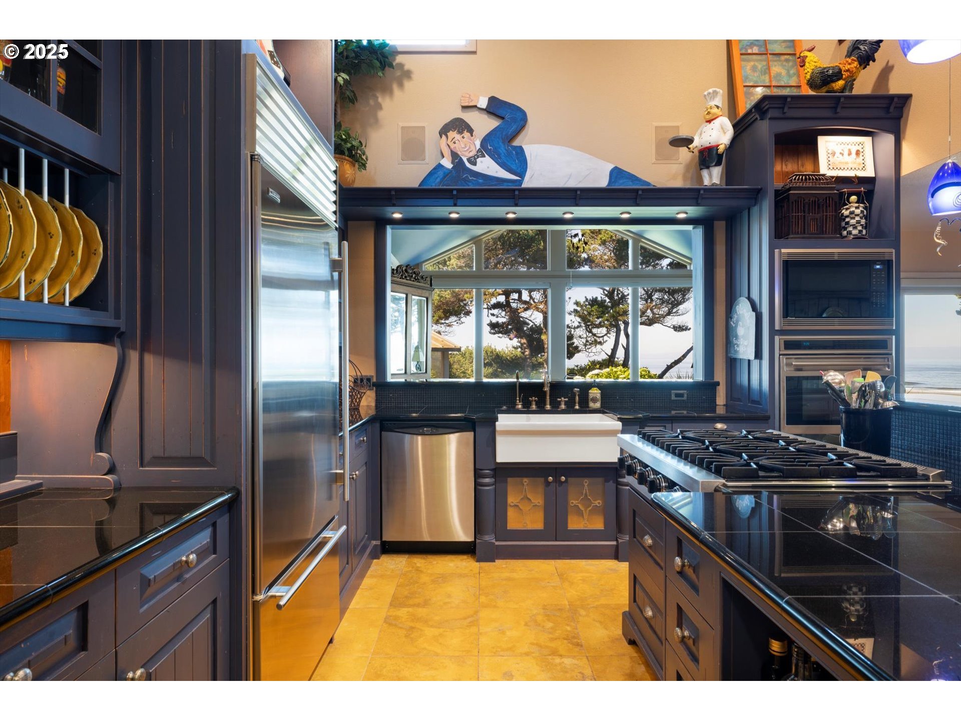 7088 NW PACIFIC COAST HWY