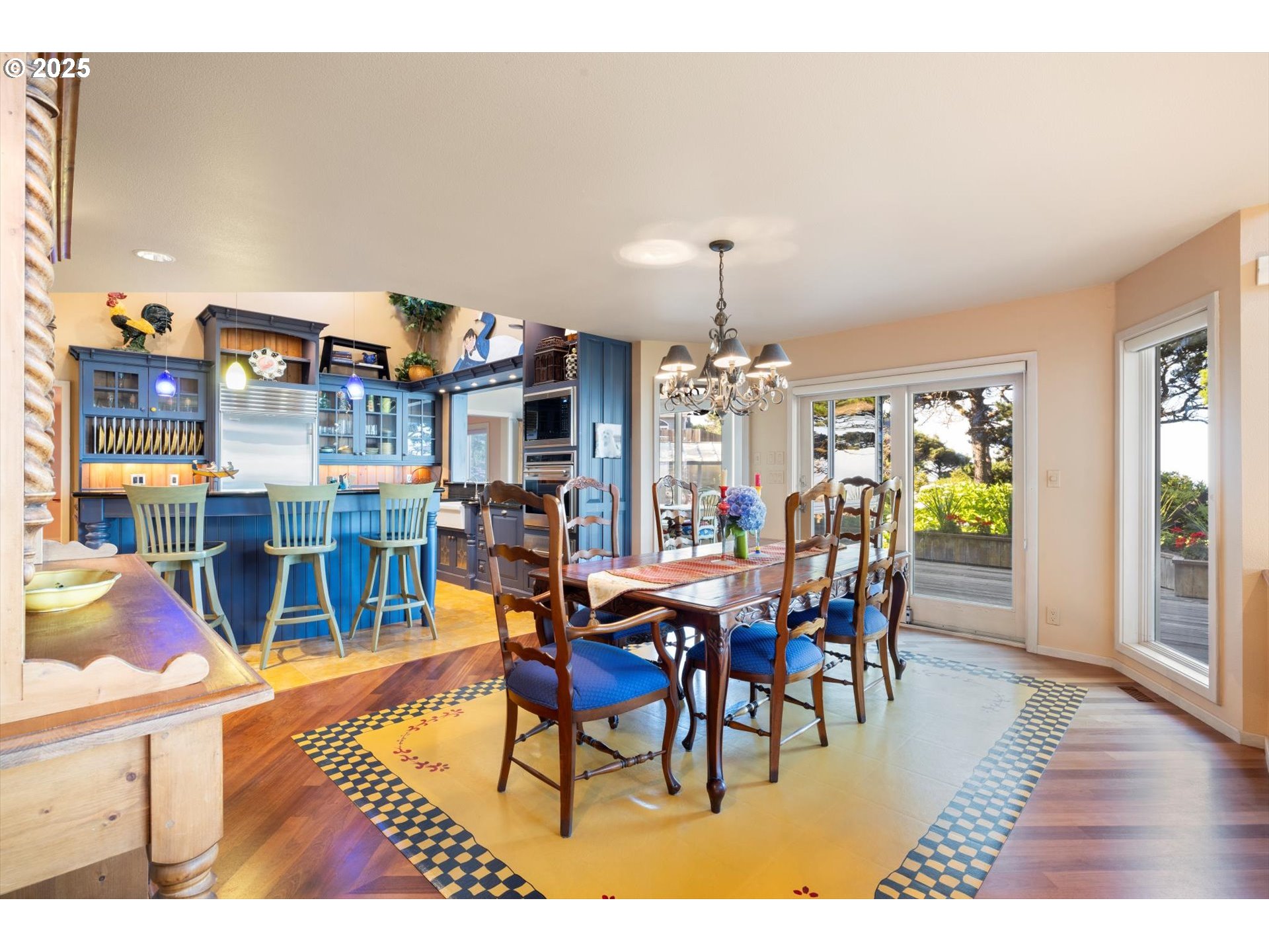 7088 NW PACIFIC COAST HWY