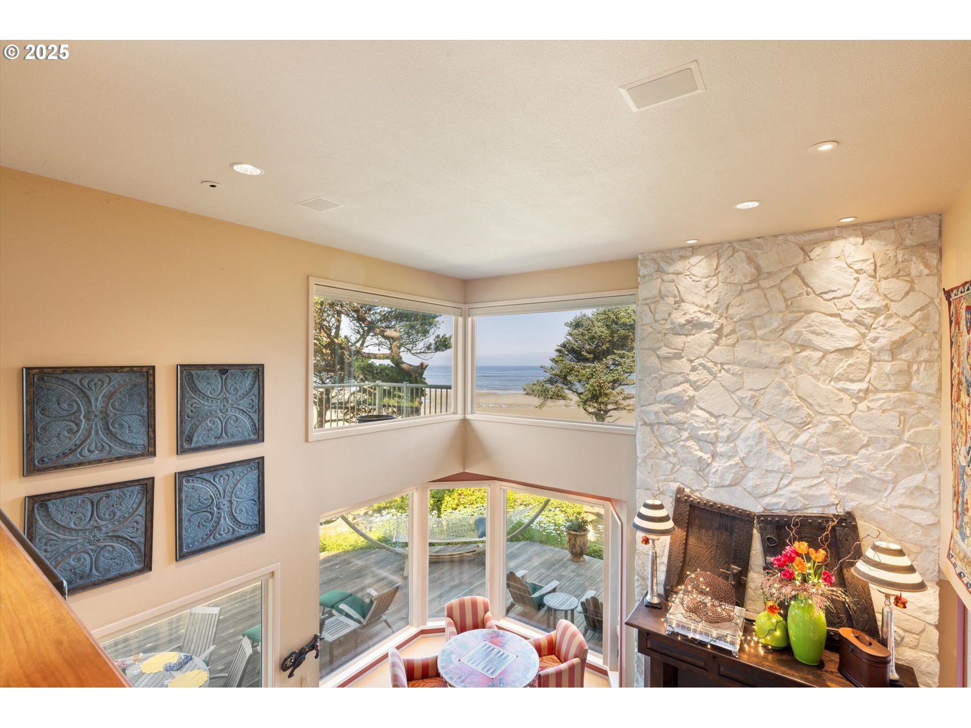 7088 NW PACIFIC COAST HWY