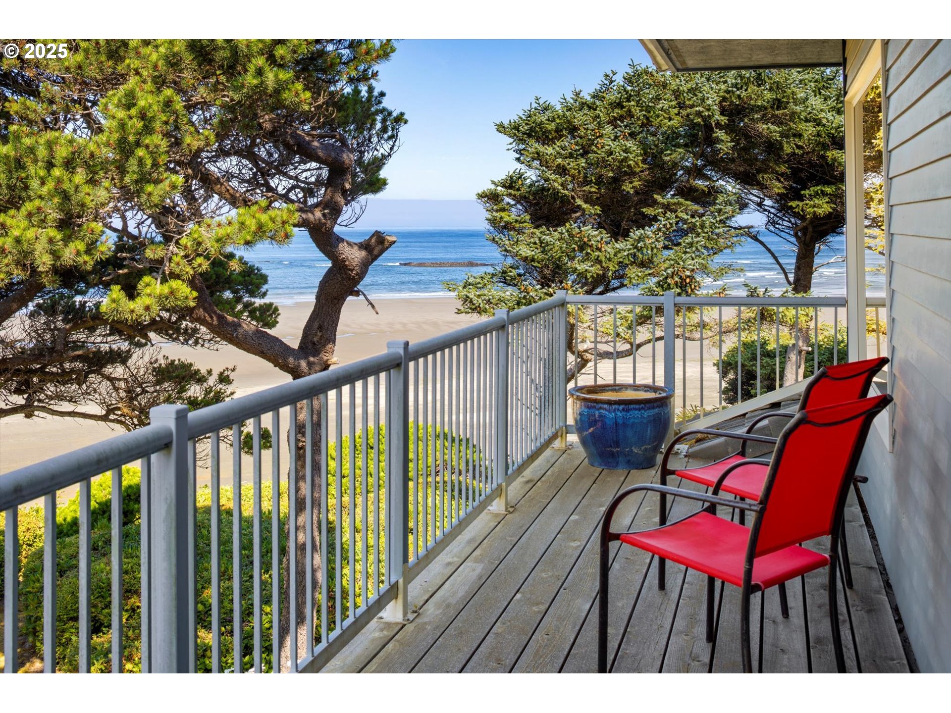 7088 NW PACIFIC COAST HWY