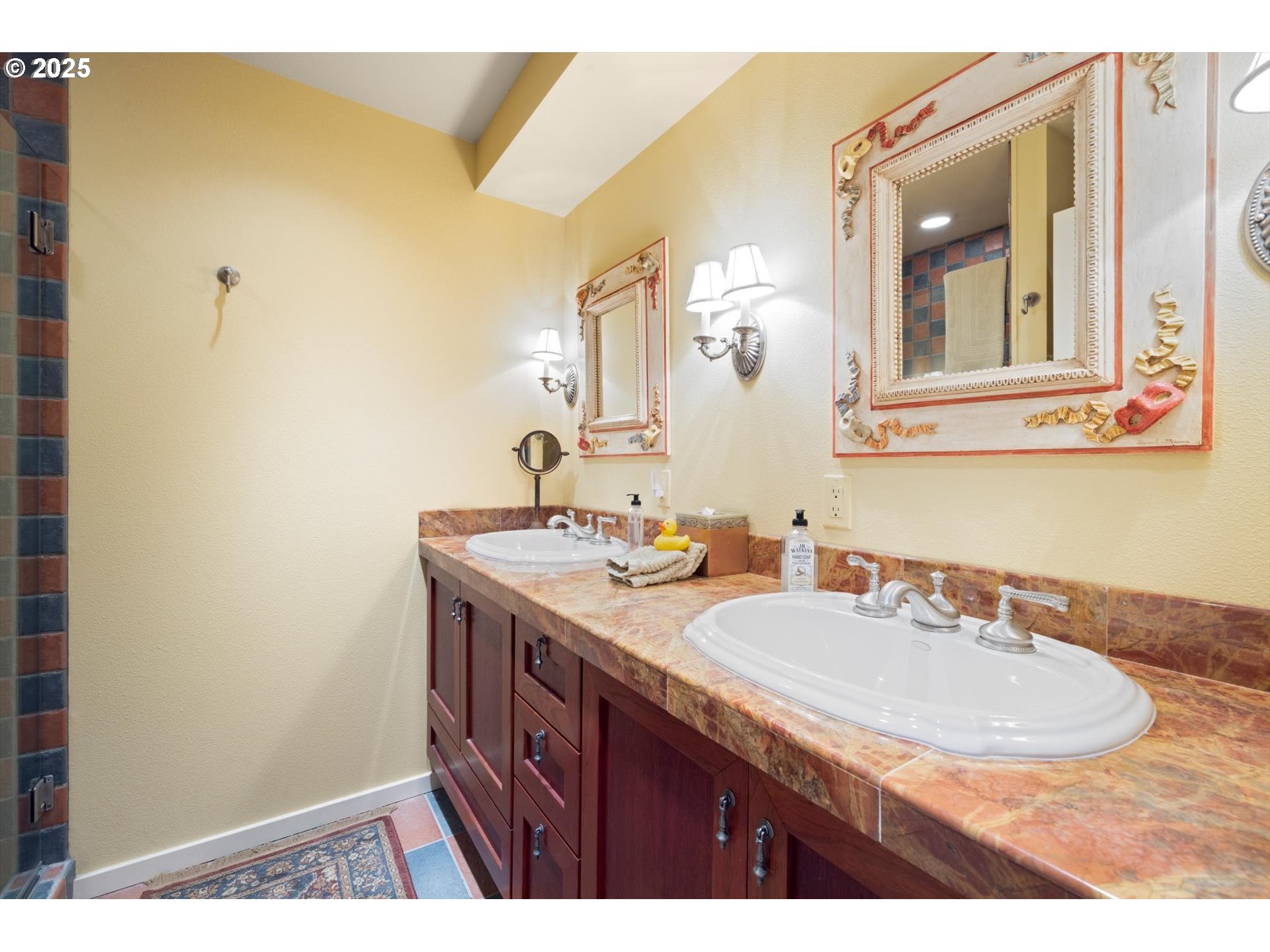 7088 NW PACIFIC COAST HWY