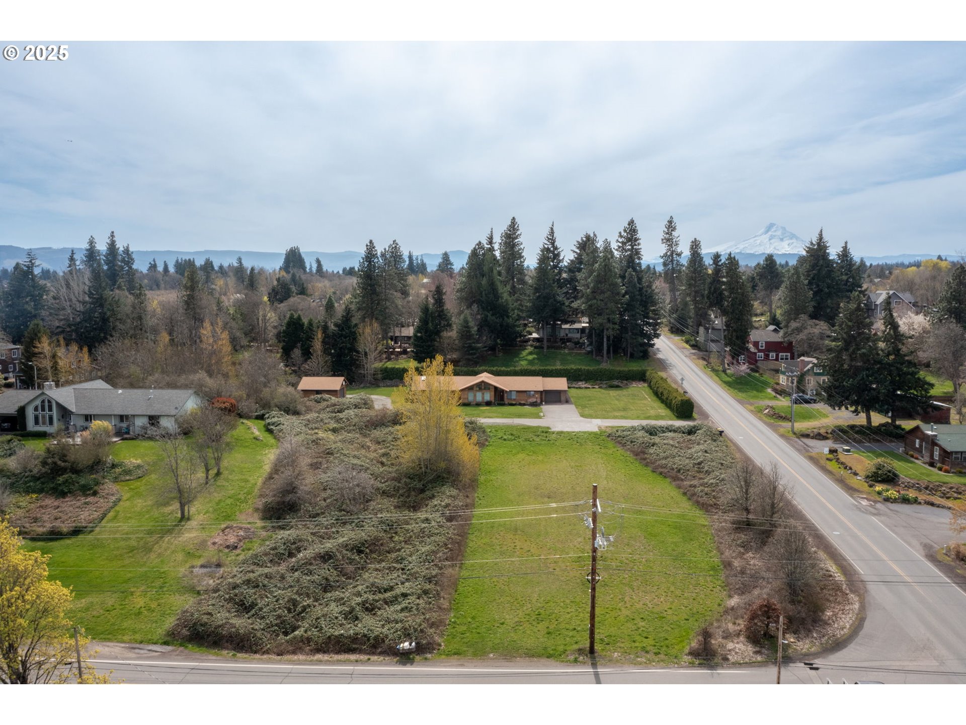 573 FRANKTON RD