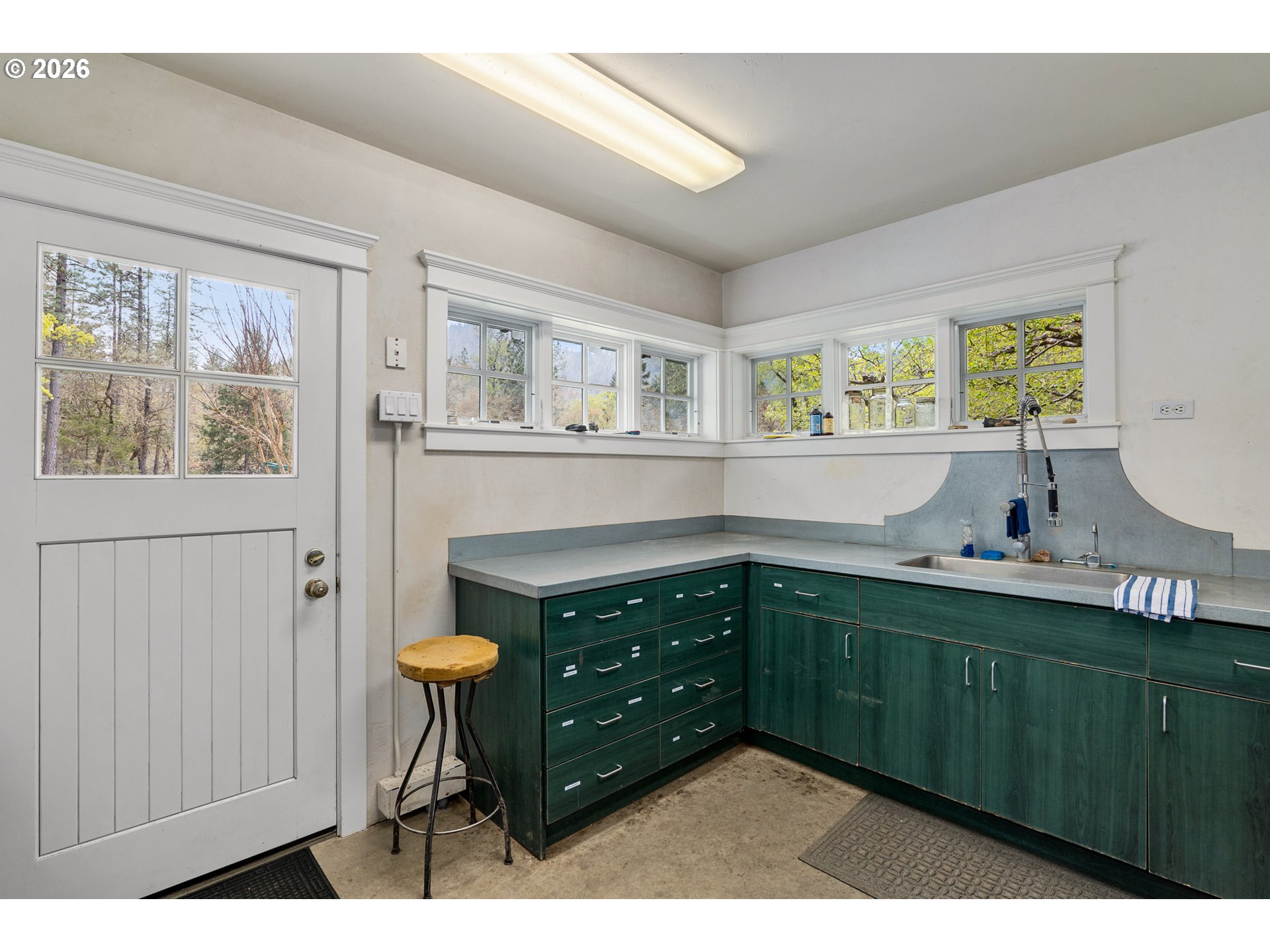 503 Quail LN