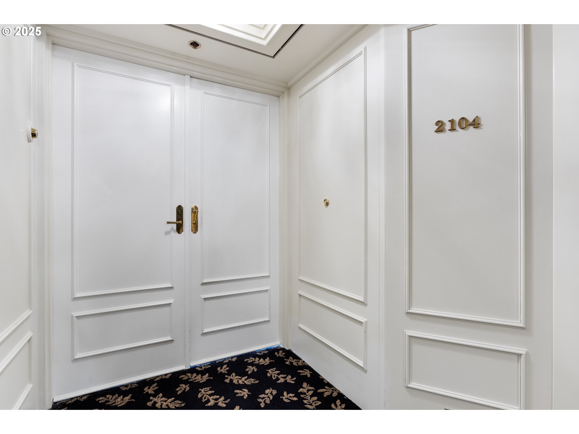 1414 SW 3RD AVE 2104