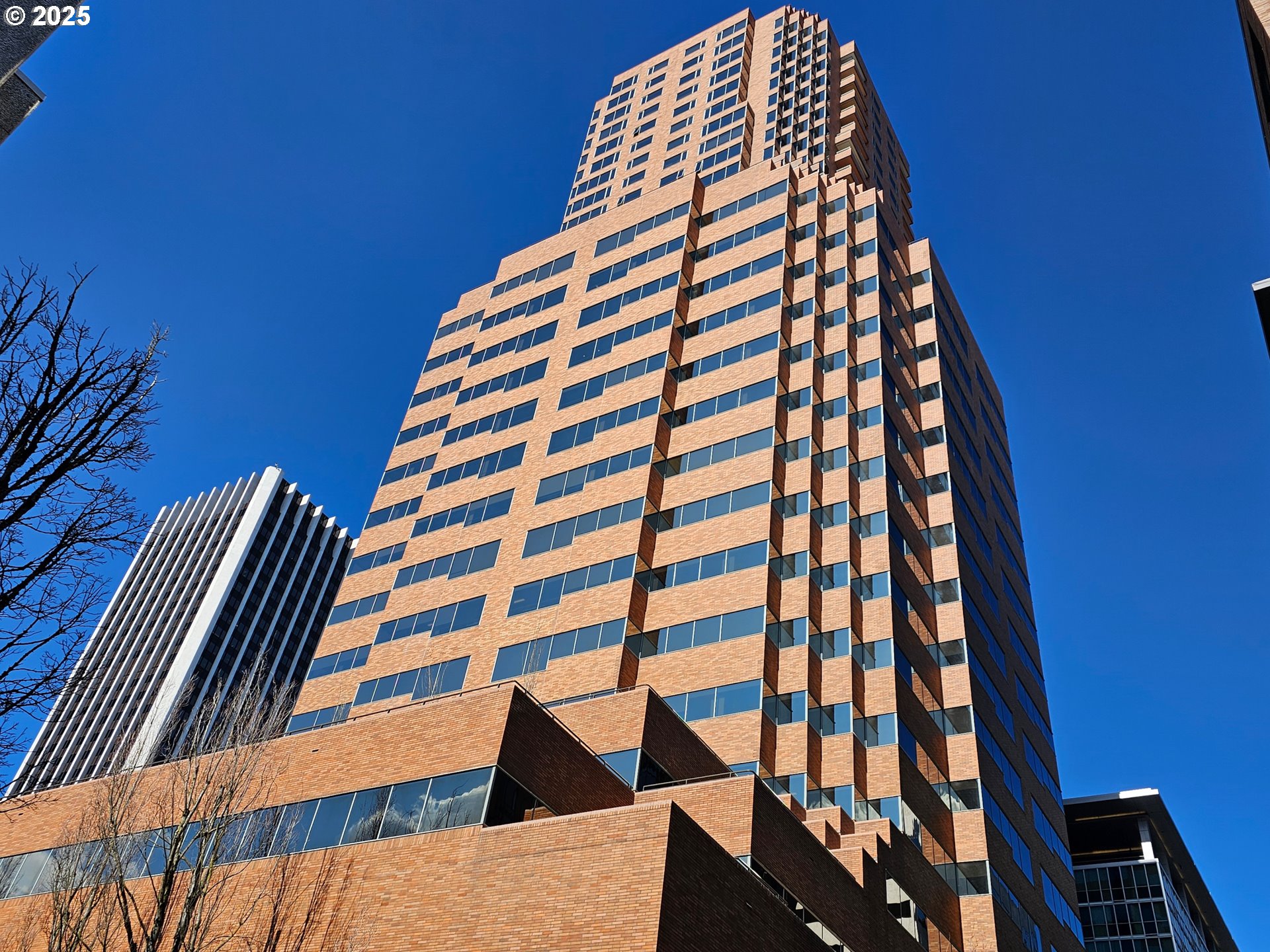 1414 SW 3RD AVE 2104