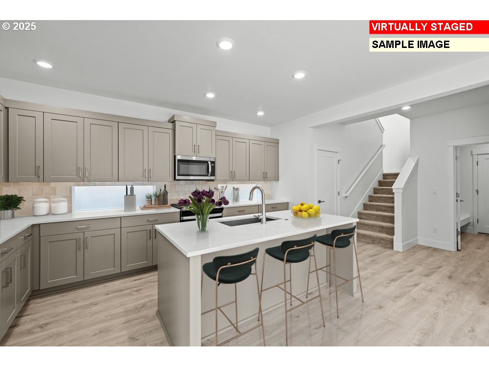 6523 SE SILVERGRASS ST