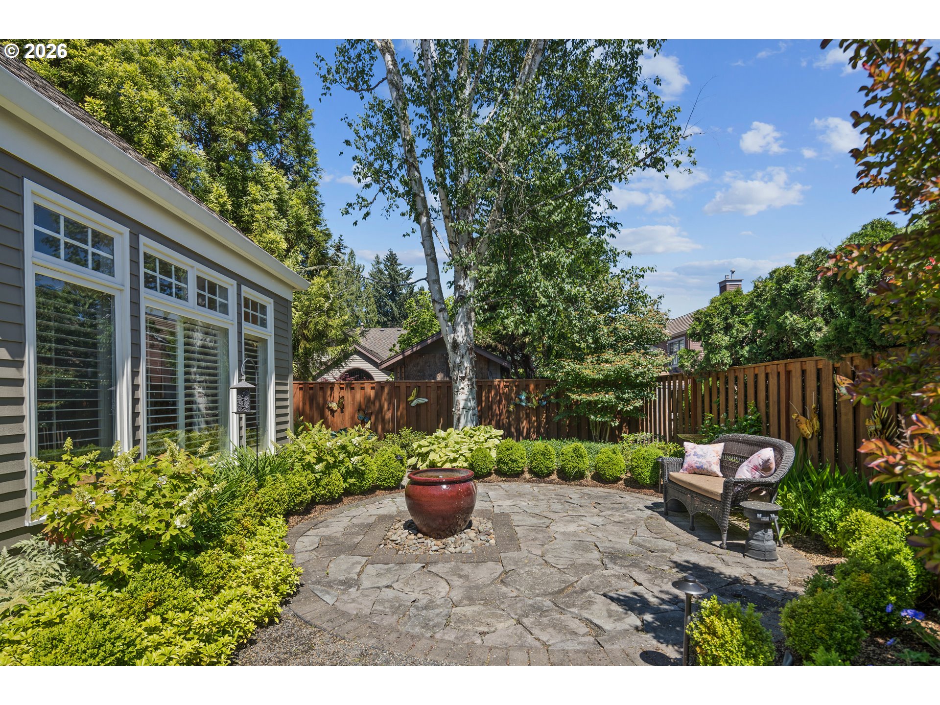 3325 CEDAR CT