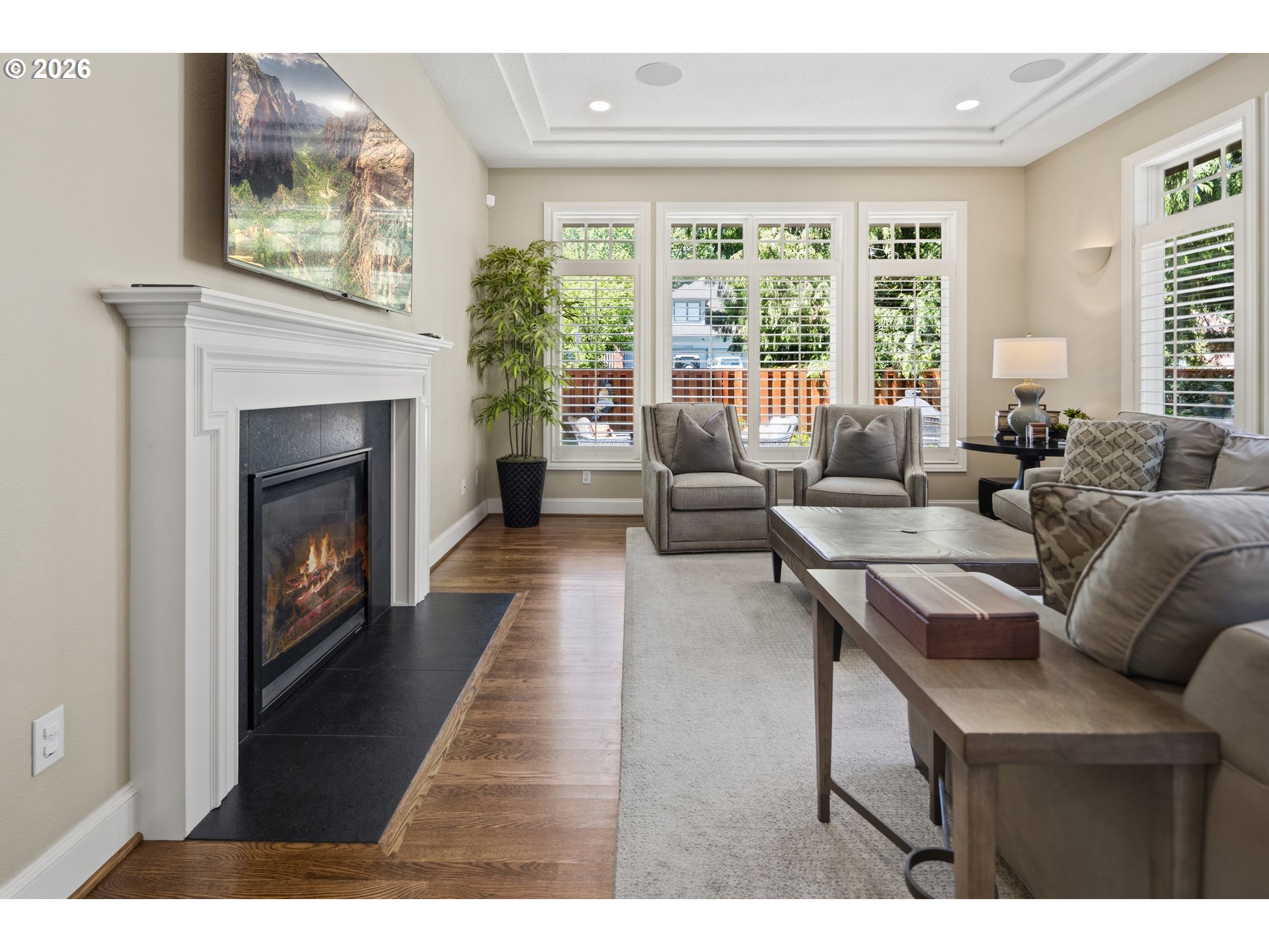 3325 CEDAR CT