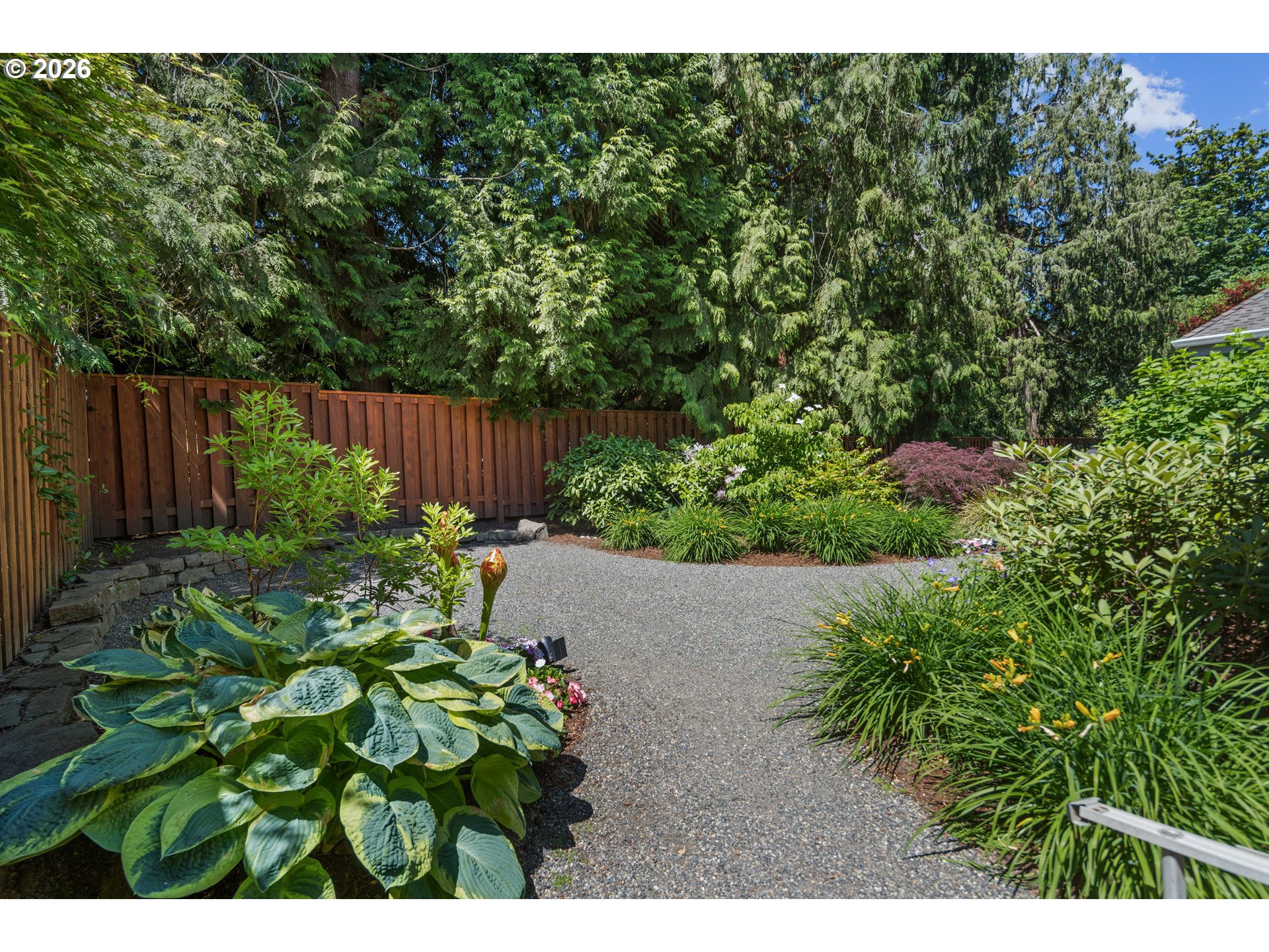 3325 CEDAR CT