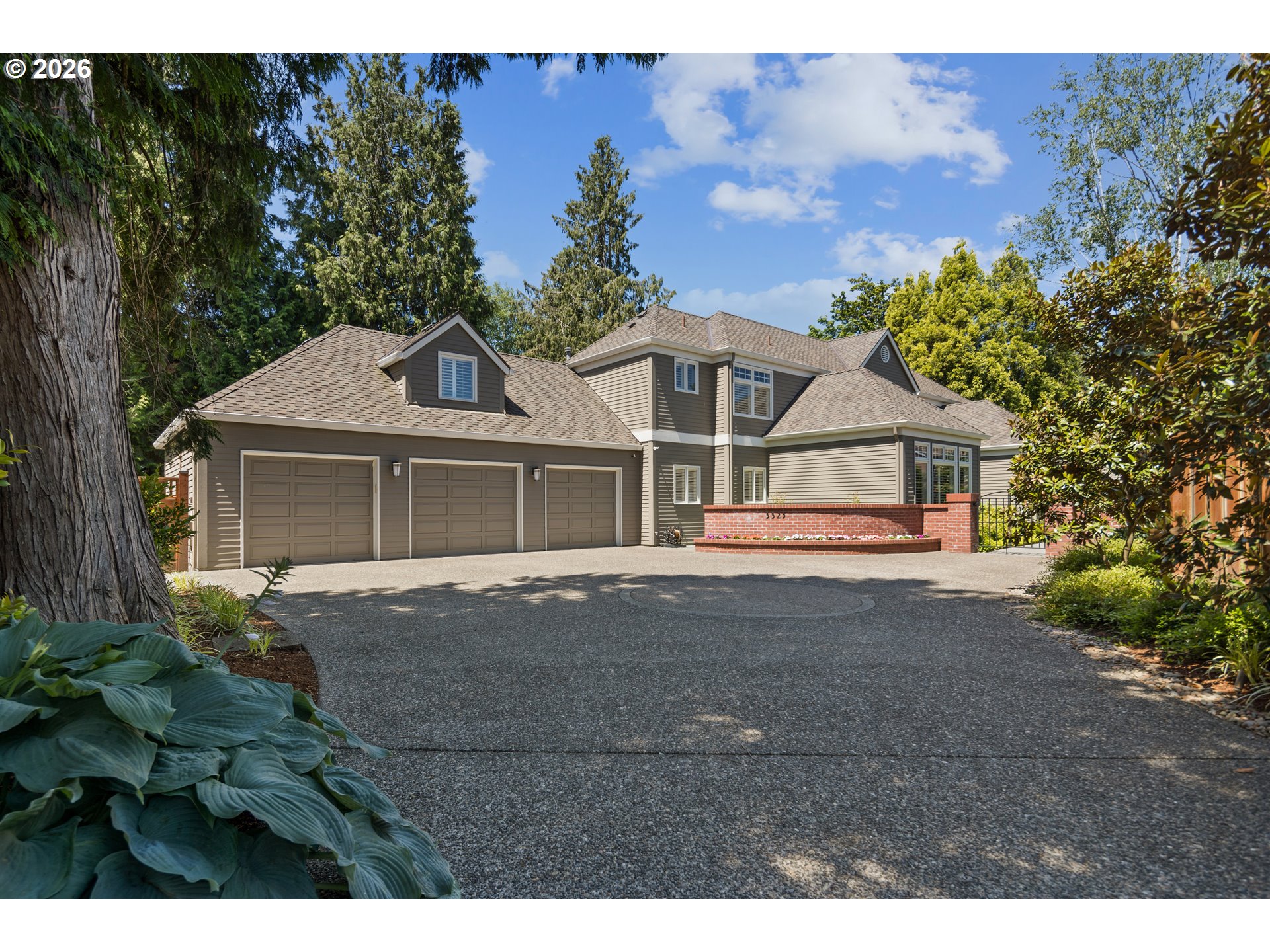 3325 CEDAR CT