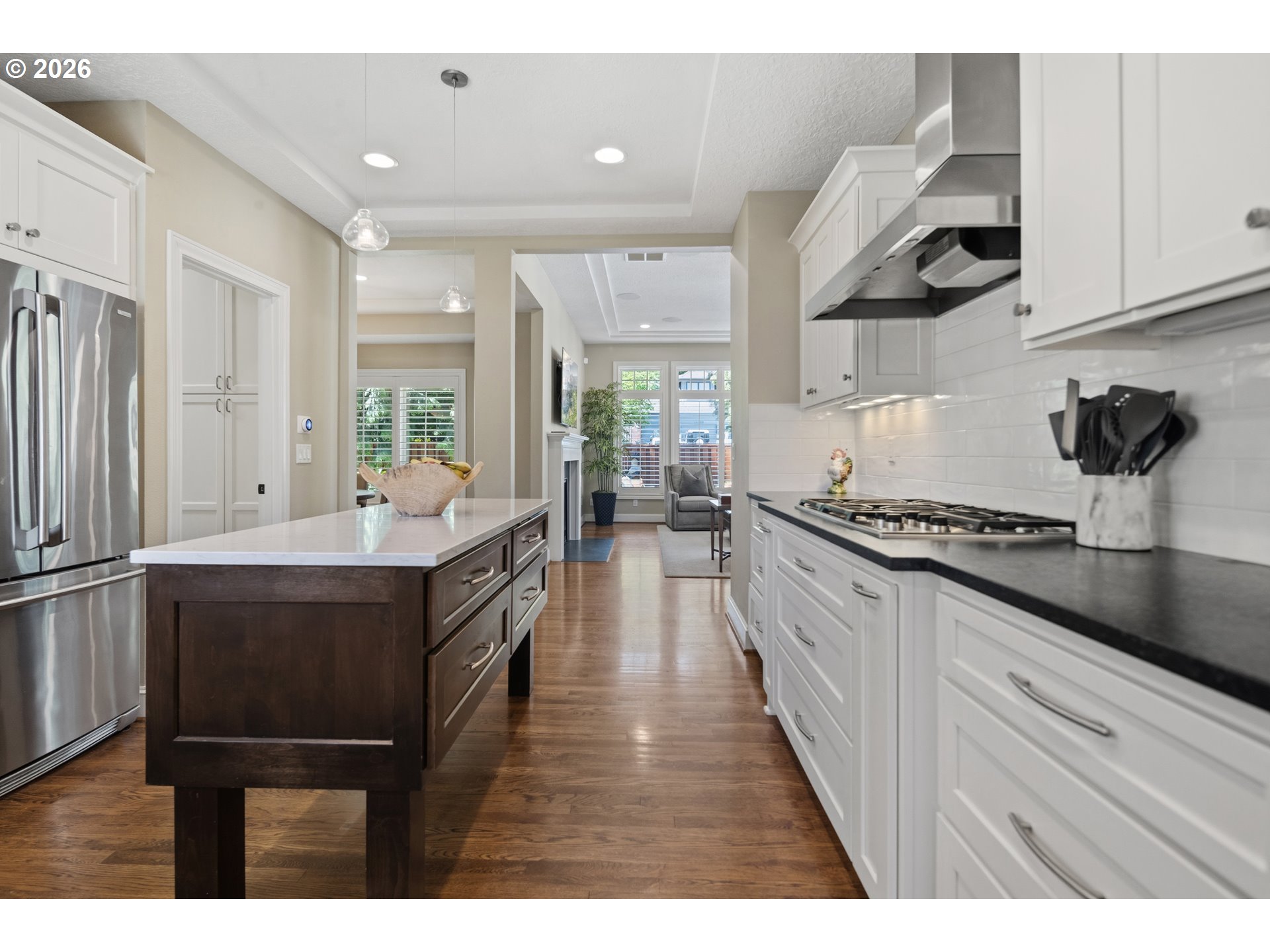 3325 CEDAR CT