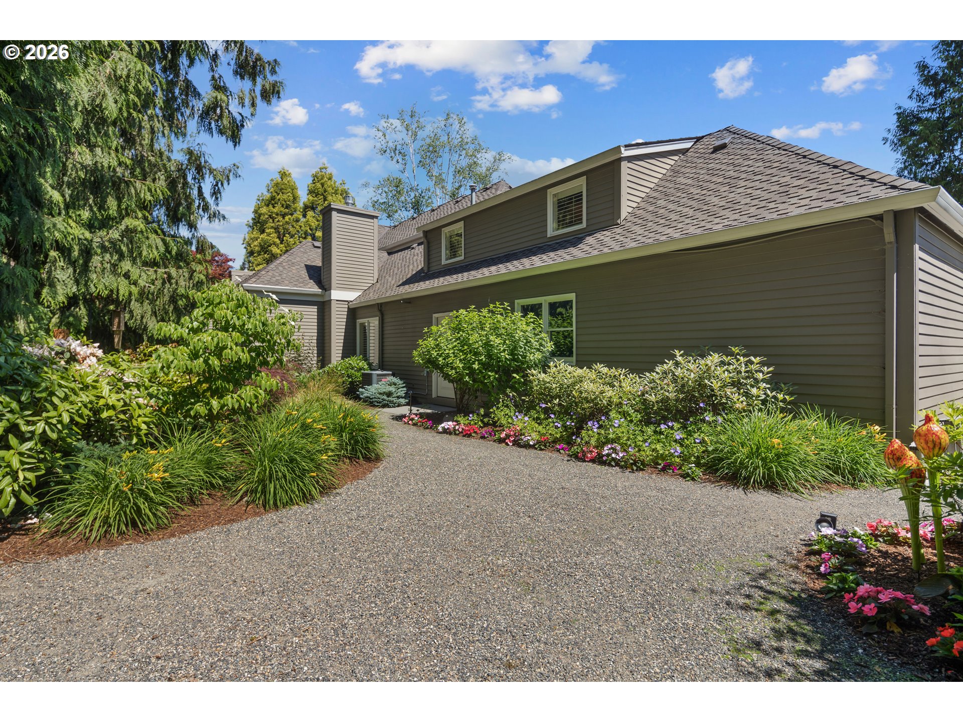 3325 CEDAR CT