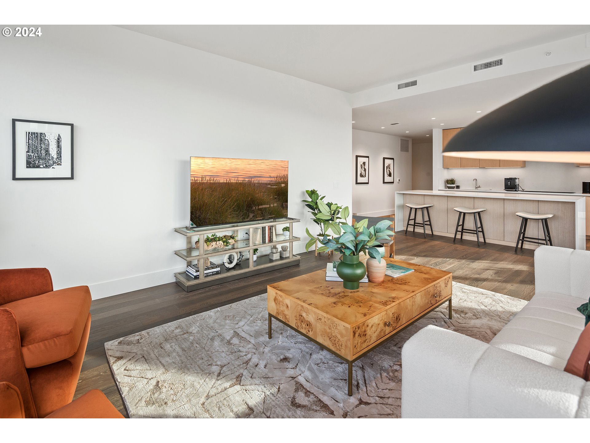 550 SW 10TH AVE 2401