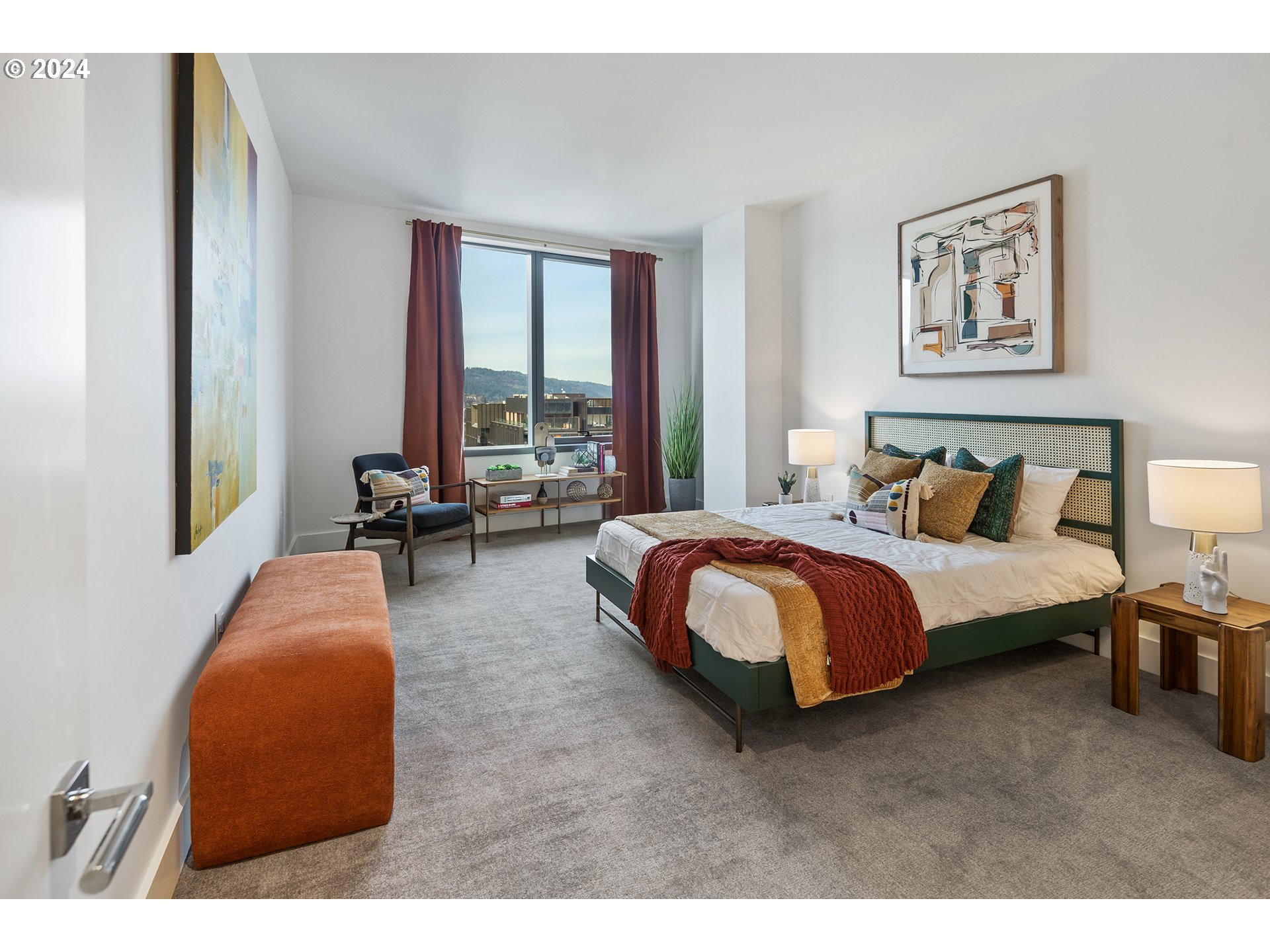 550 SW 10TH AVE 2401