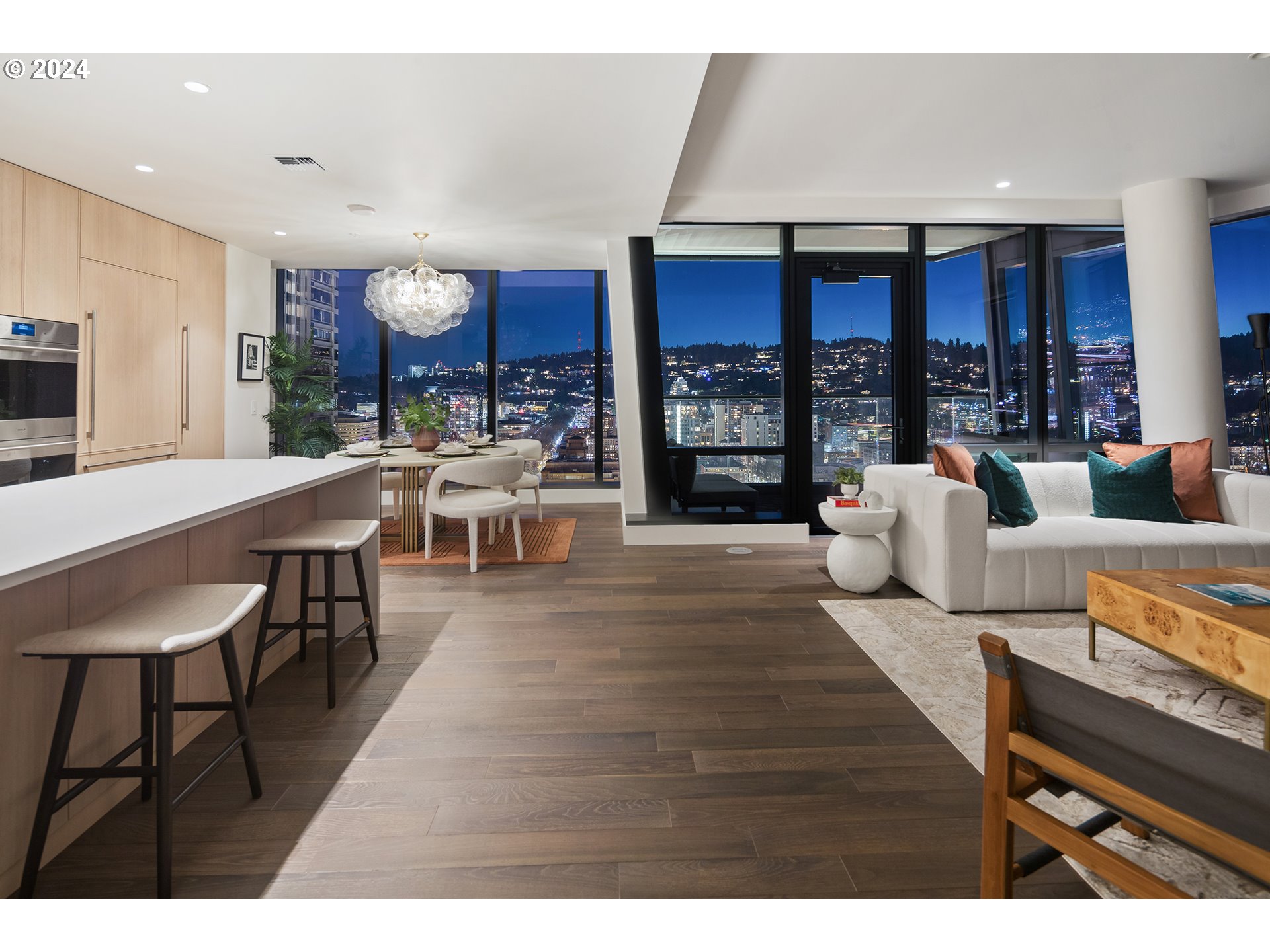 550 SW 10TH AVE 2401