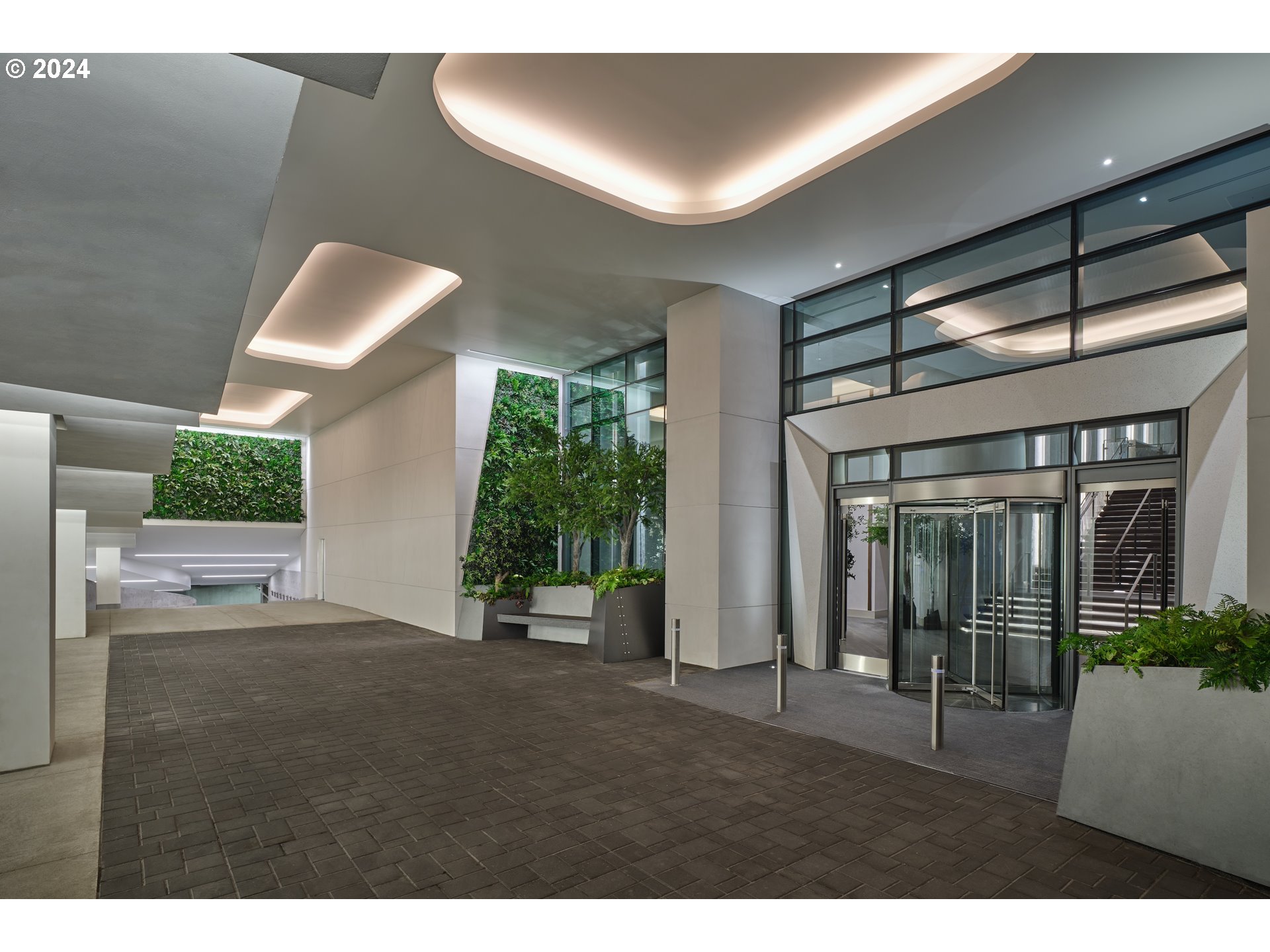 550 SW 10TH AVE 2401