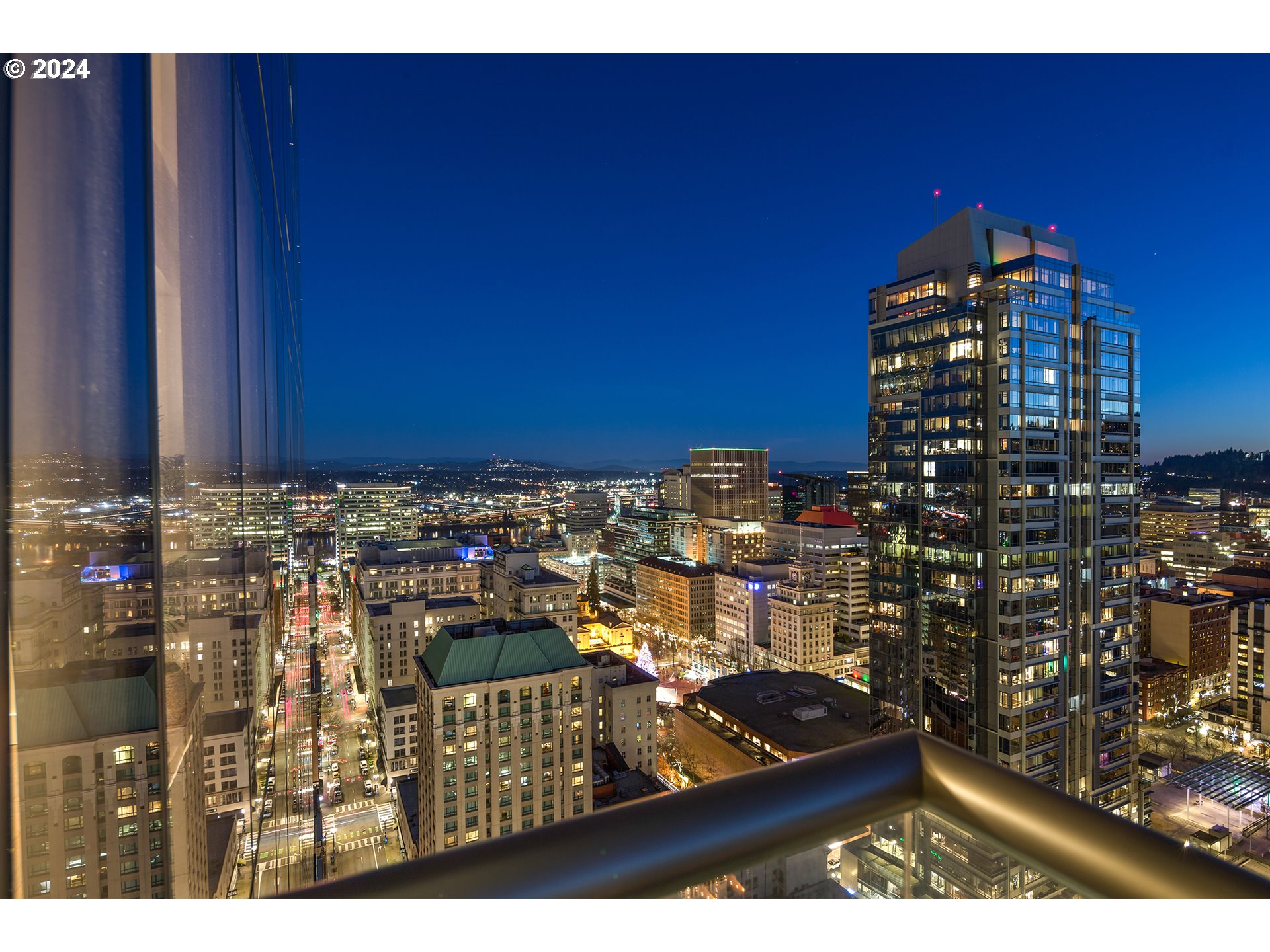550 SW 10TH AVE 2401