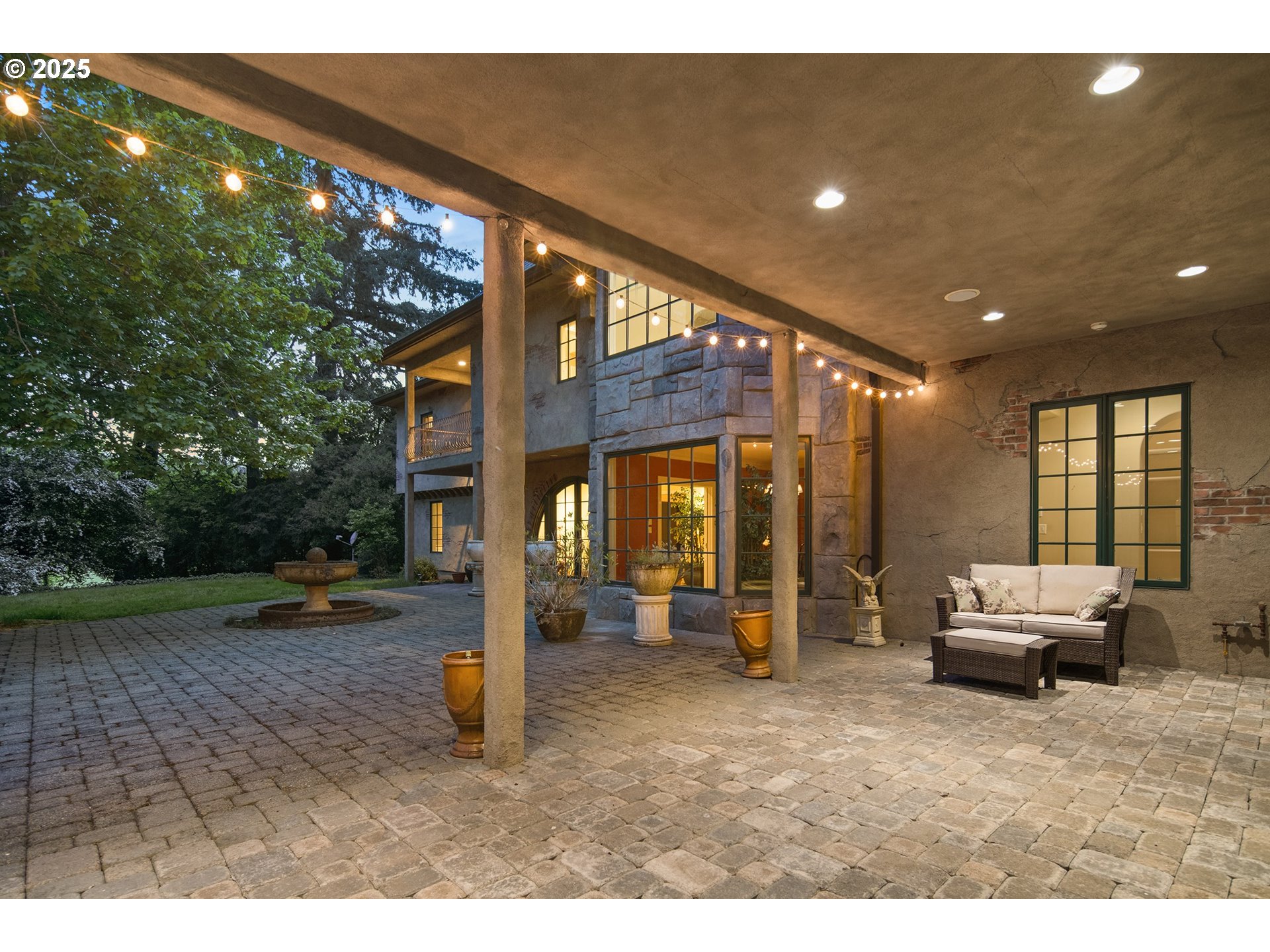 1500 SE WAVERLY DR