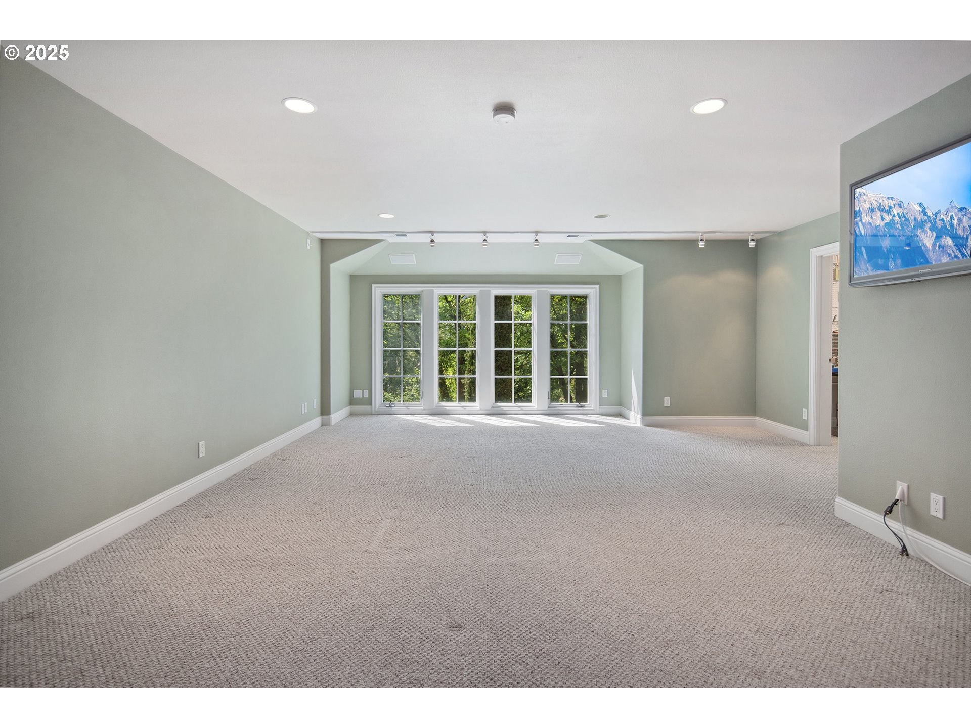1500 SE WAVERLY DR