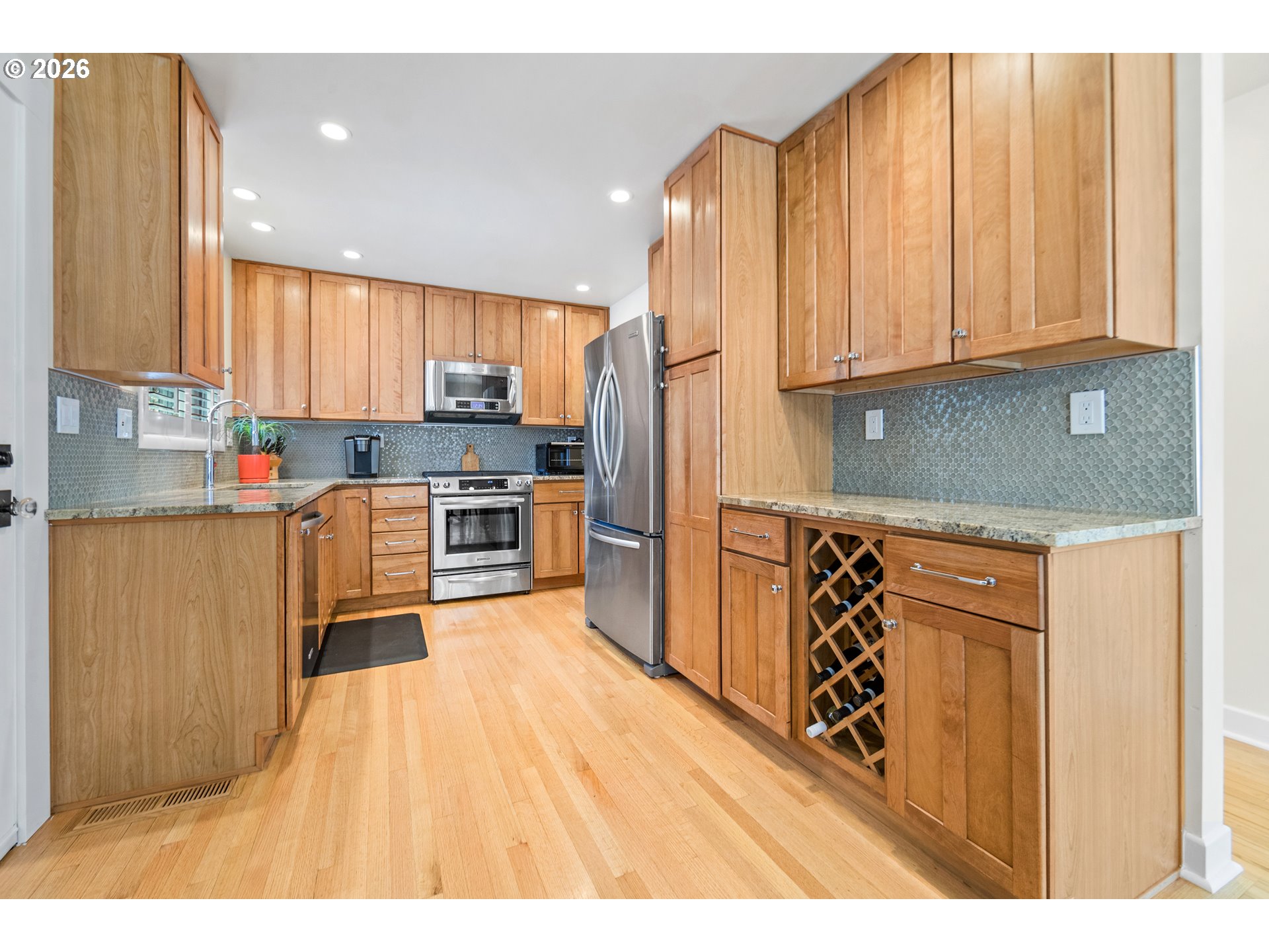 1795 FERNWOOD DR