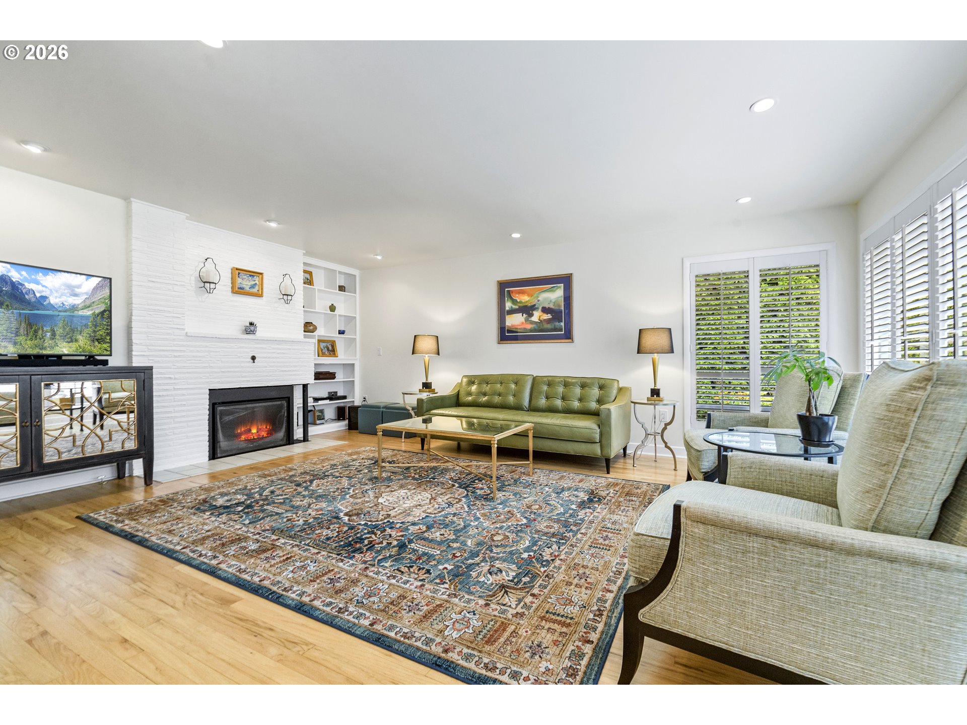 1795 FERNWOOD DR