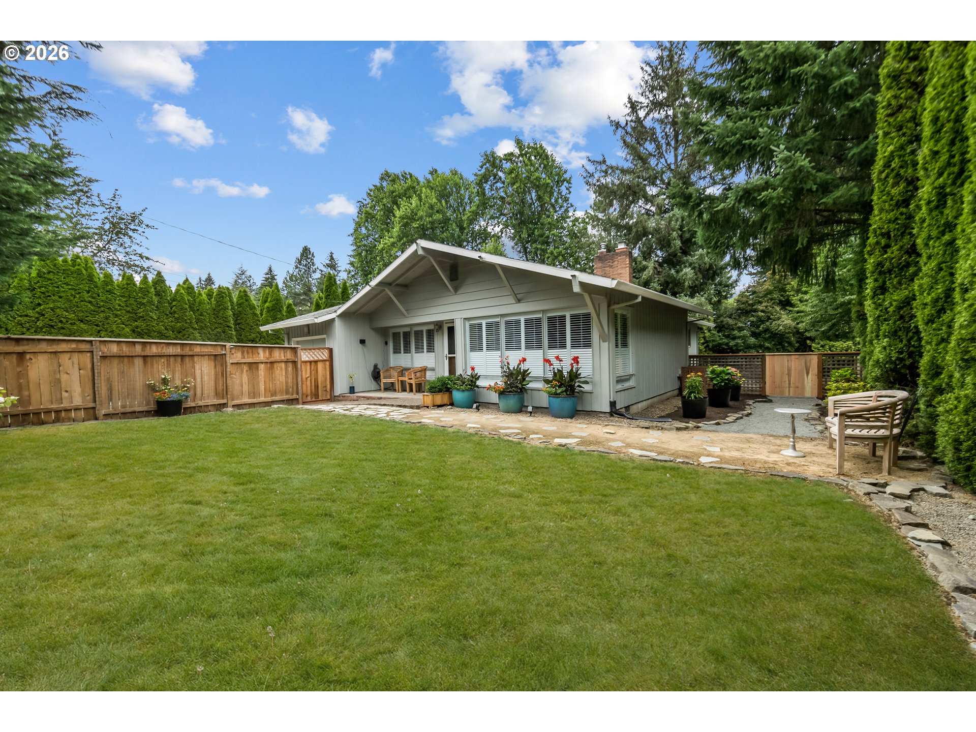 1795 FERNWOOD DR