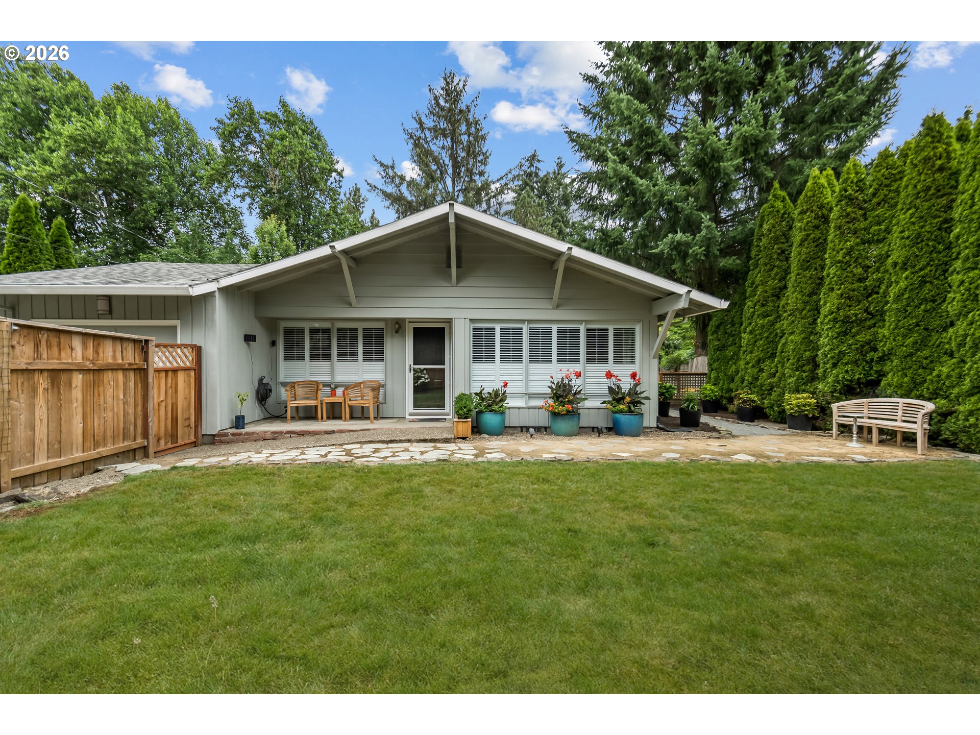 1795 FERNWOOD DR