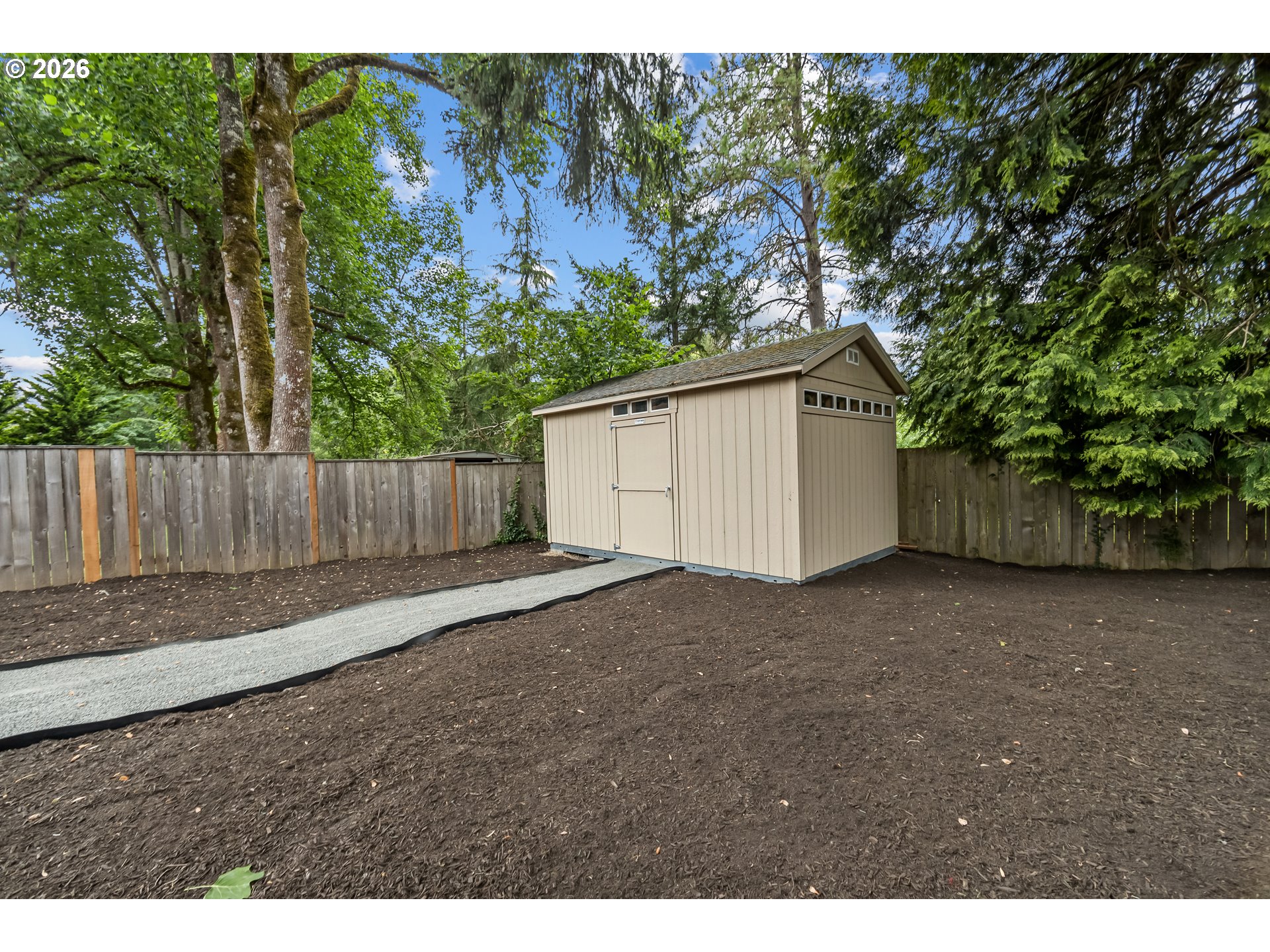 1795 FERNWOOD DR