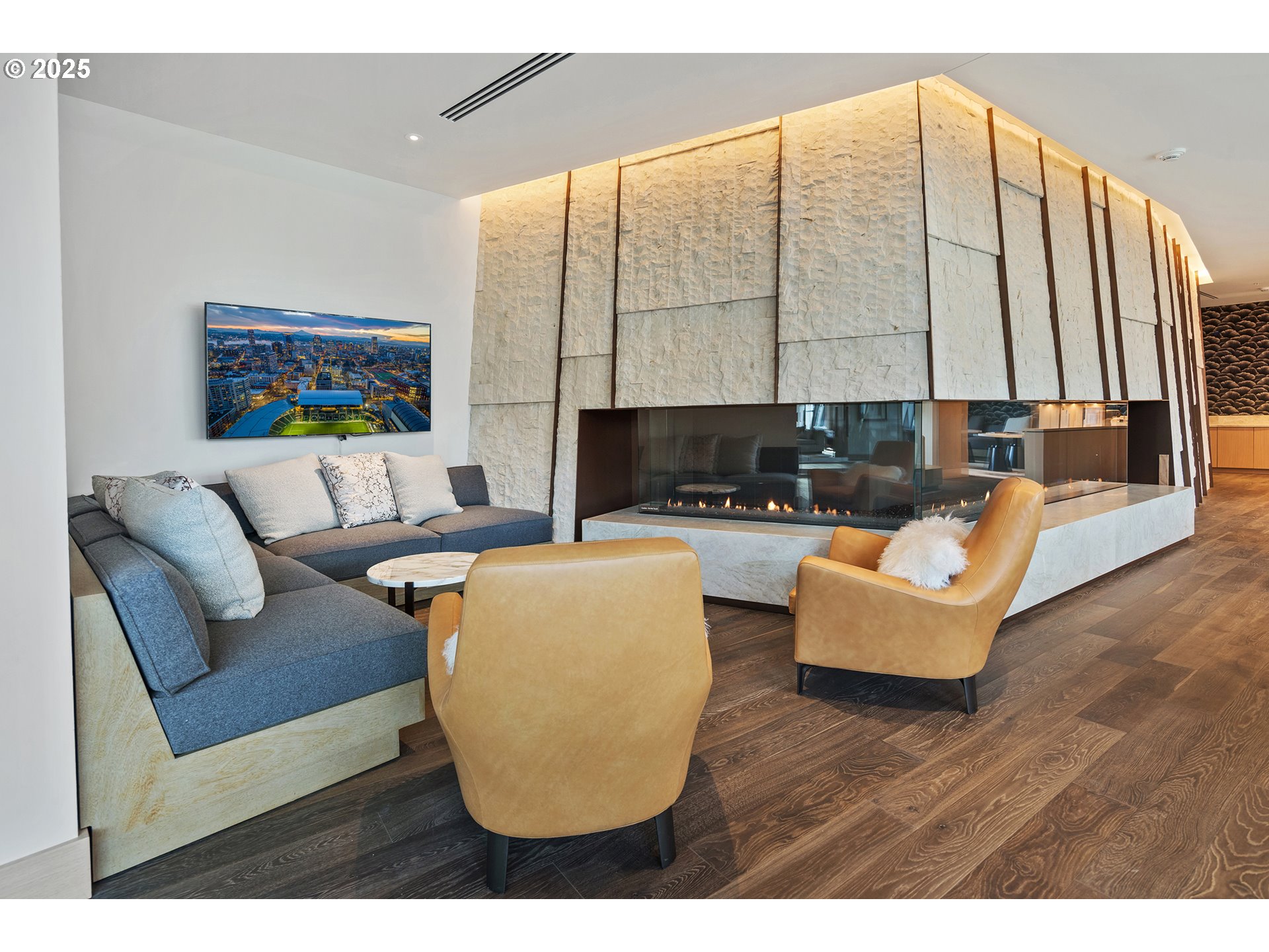 550 SW 10TH AVE 2306